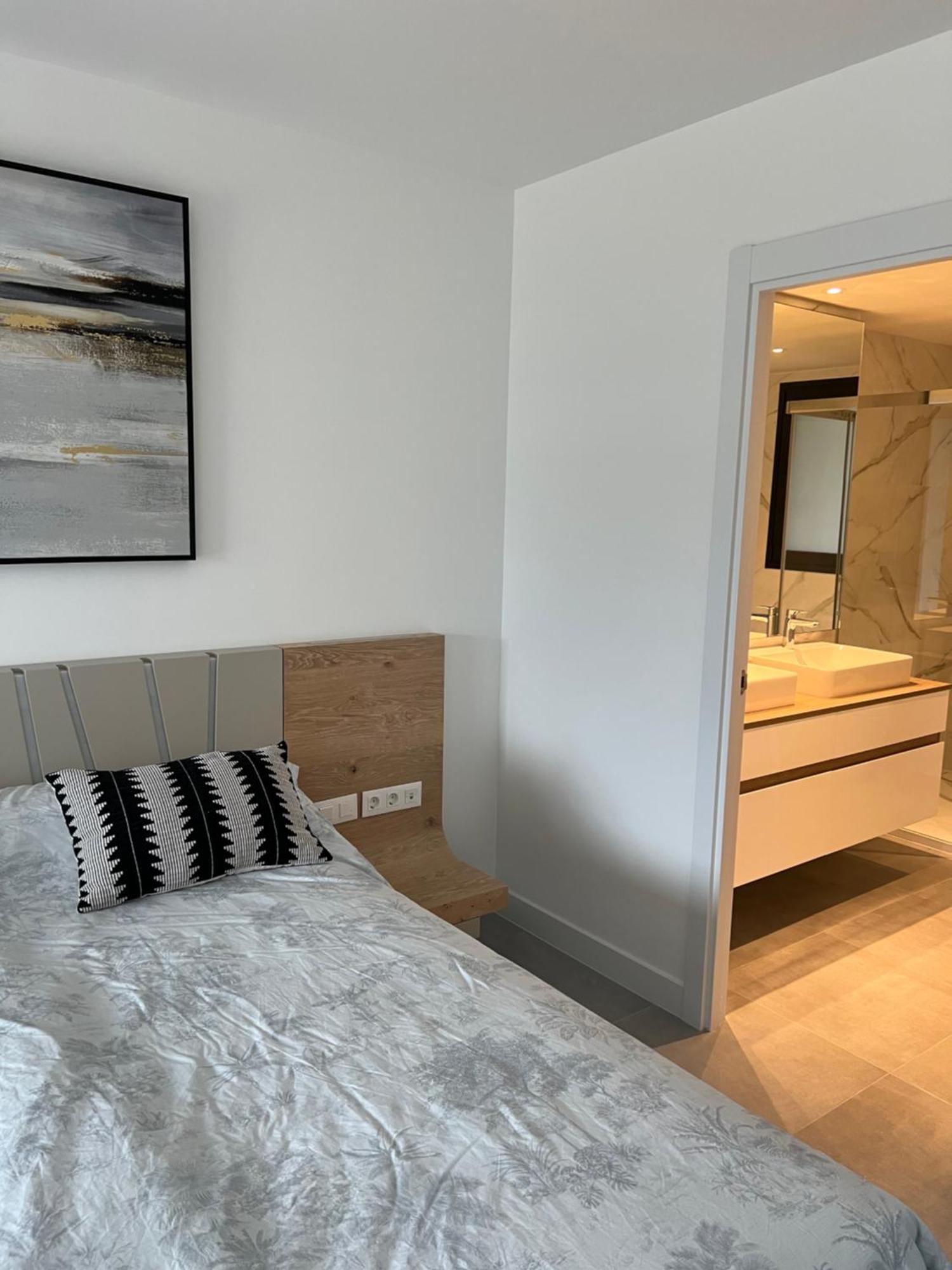 Logement Moderne Avec Jacuzzi, Piscine Chauffee Et Salle De Sport * Estepona