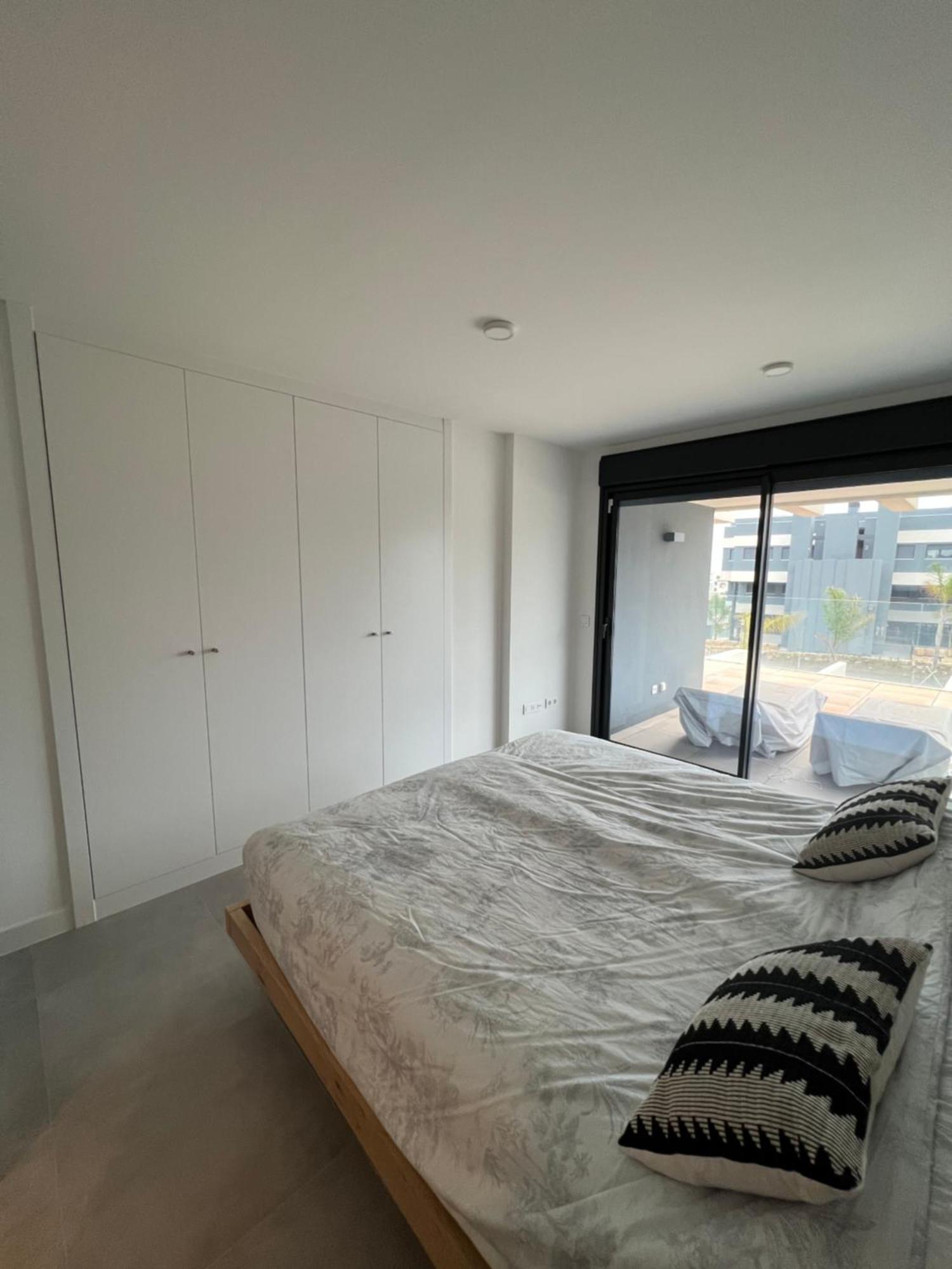 Logement Moderne Avec Jacuzzi, Piscine Chauffee Et Salle De Sport