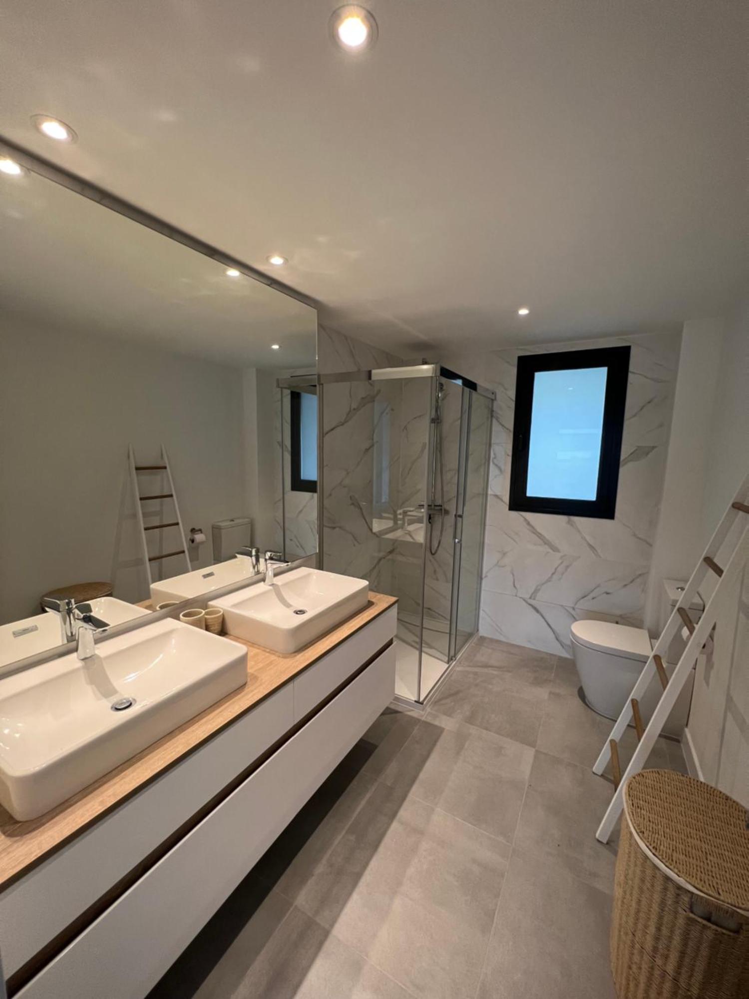 Vakantiehuis Logement Moderne Avec Jacuzzi, Piscine Chauffee Et Salle De Sport *