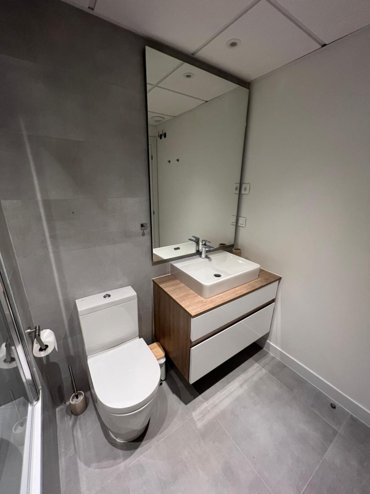 Logement Moderne Avec Jacuzzi, Piscine Chauffee Et Salle De Sport *