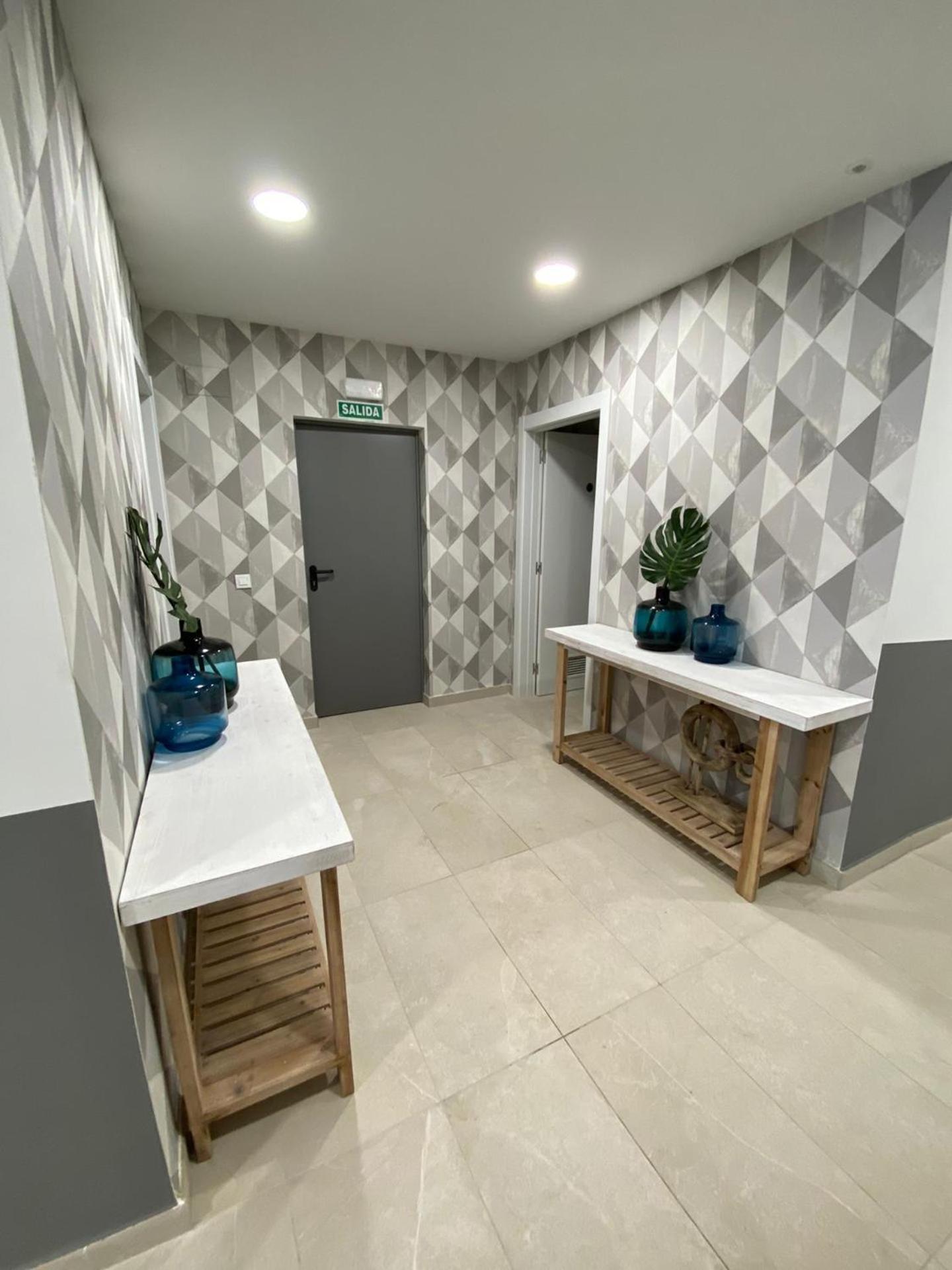 Vakantiehuis Logement Moderne Avec Jacuzzi, Piscine Chauffee Et Salle De Sport Estepona