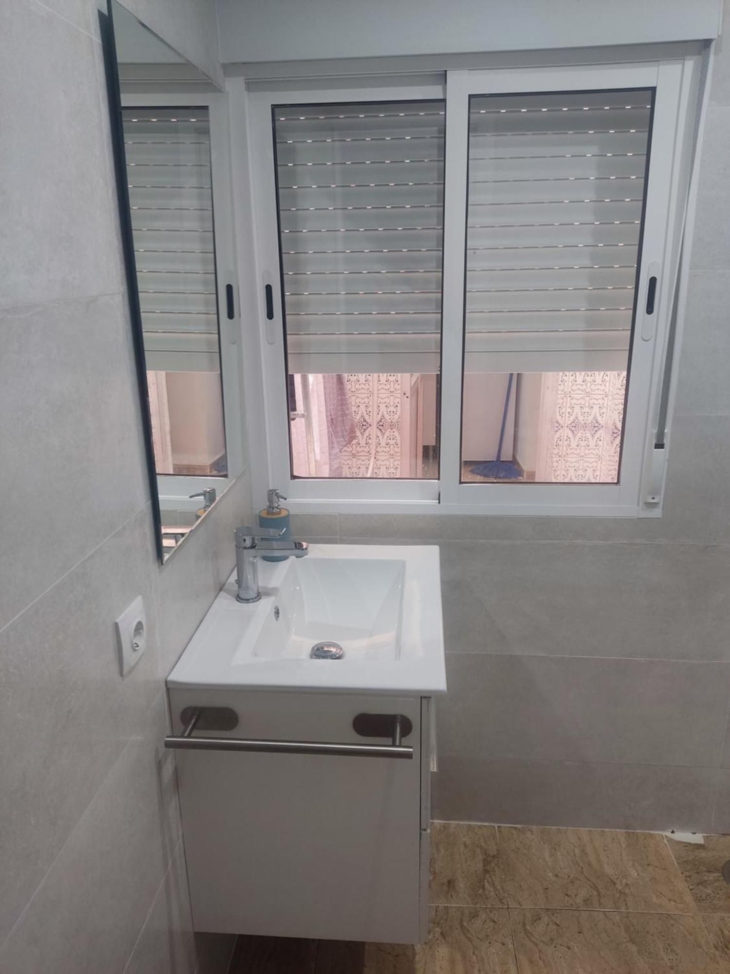Apartamento Vacacional Paseo Maritimo Apartment *