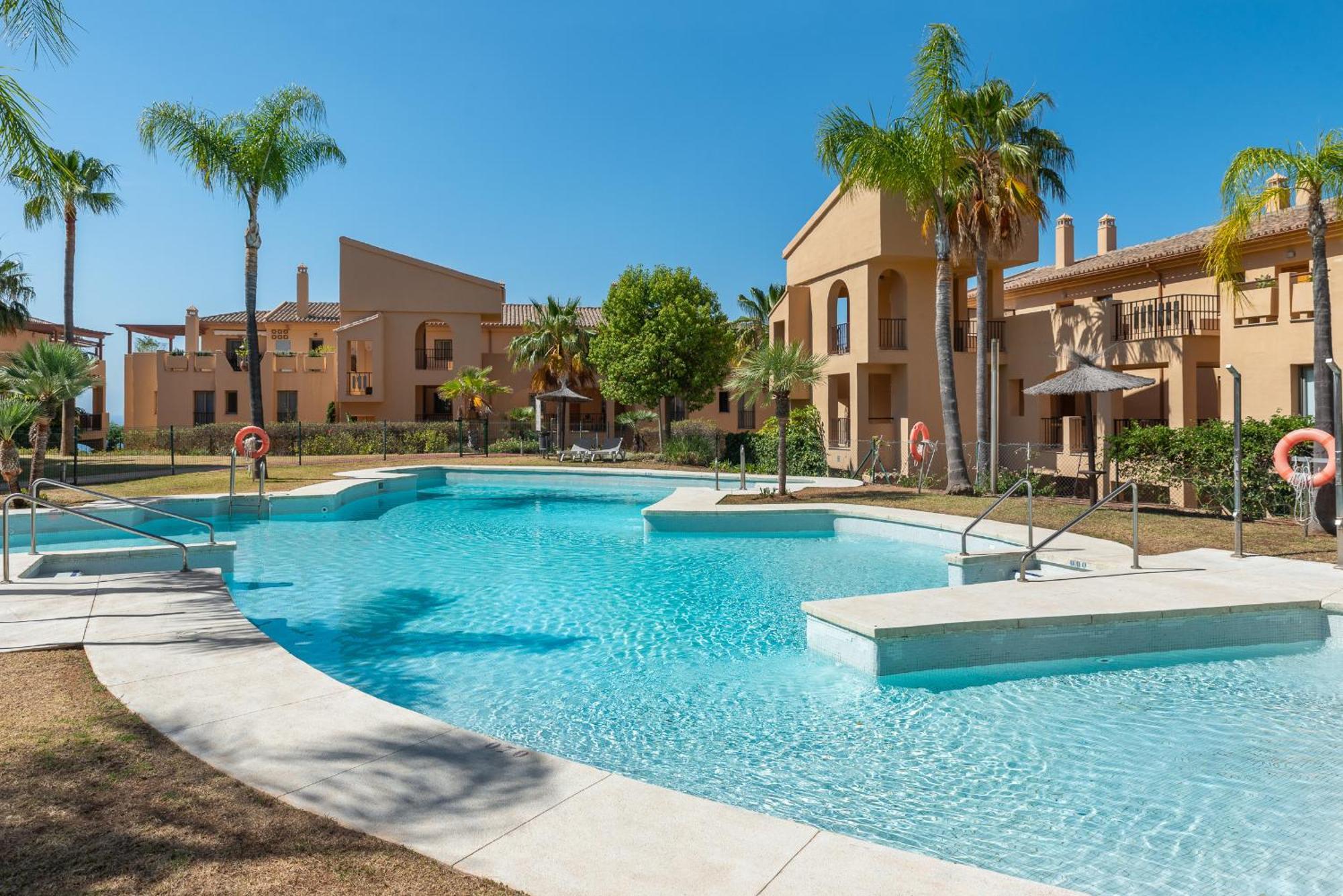 Family With Sea Views In Hacienda De Cifuentes Apartment Estepona