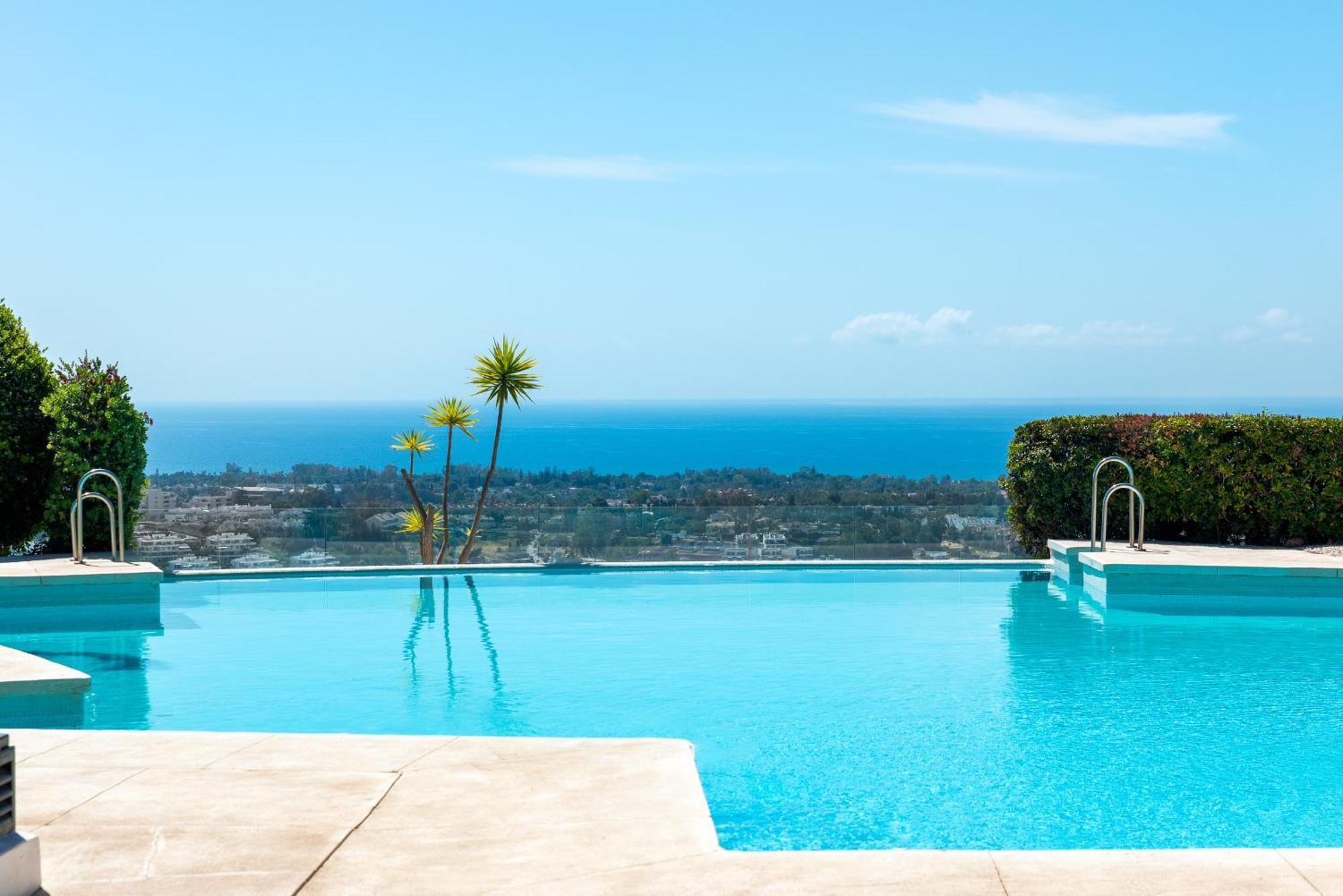 Family With Sea Views In Hacienda De Cifuentes *