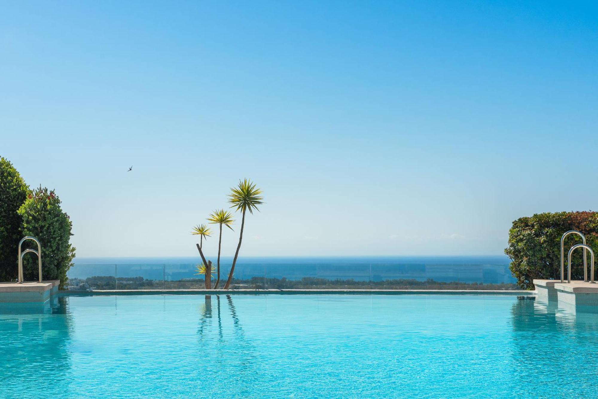 Apartment Family With Sea Views In Hacienda De Cifuentes Estepona