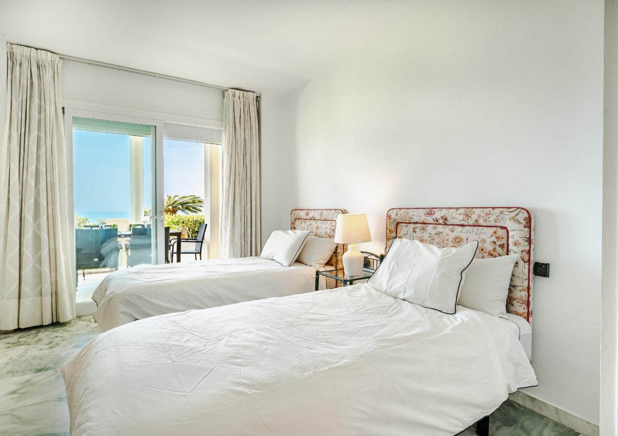 41 Front Row Beach Panoramic Sea View In Apartment *
