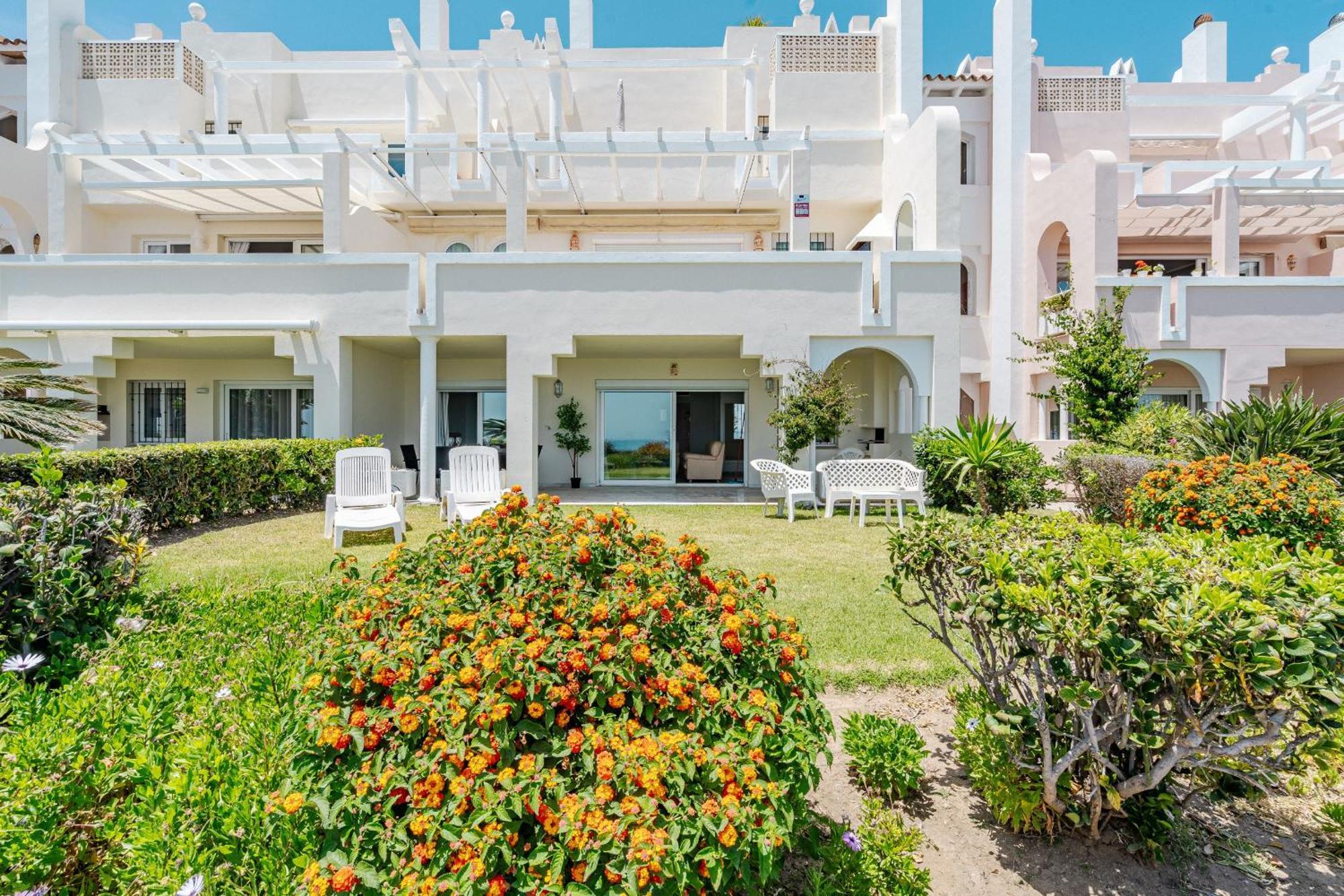 41 Front Row Beach Panoramic Sea View In * Estepona
