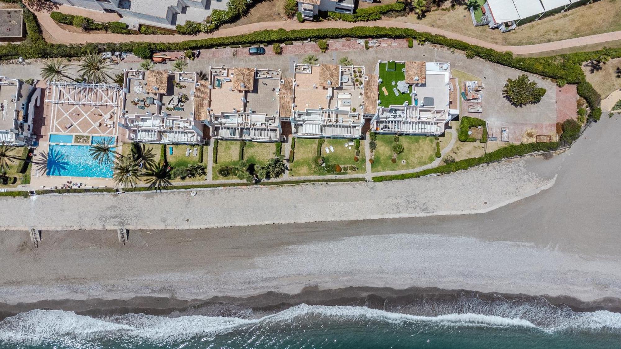 41 Front Row Beach Panoramic Sea View In *