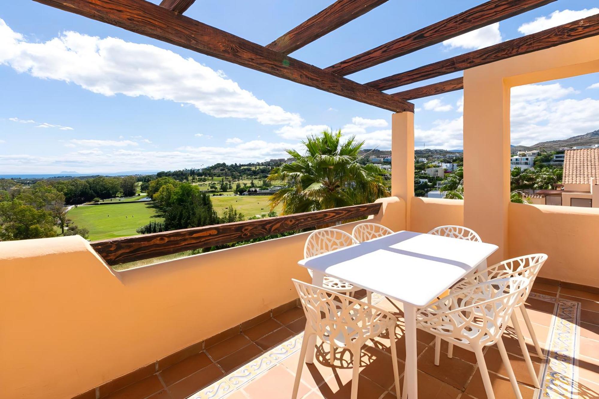 Exclusivo Atico Con Esplendidas Vistas Al Mar *