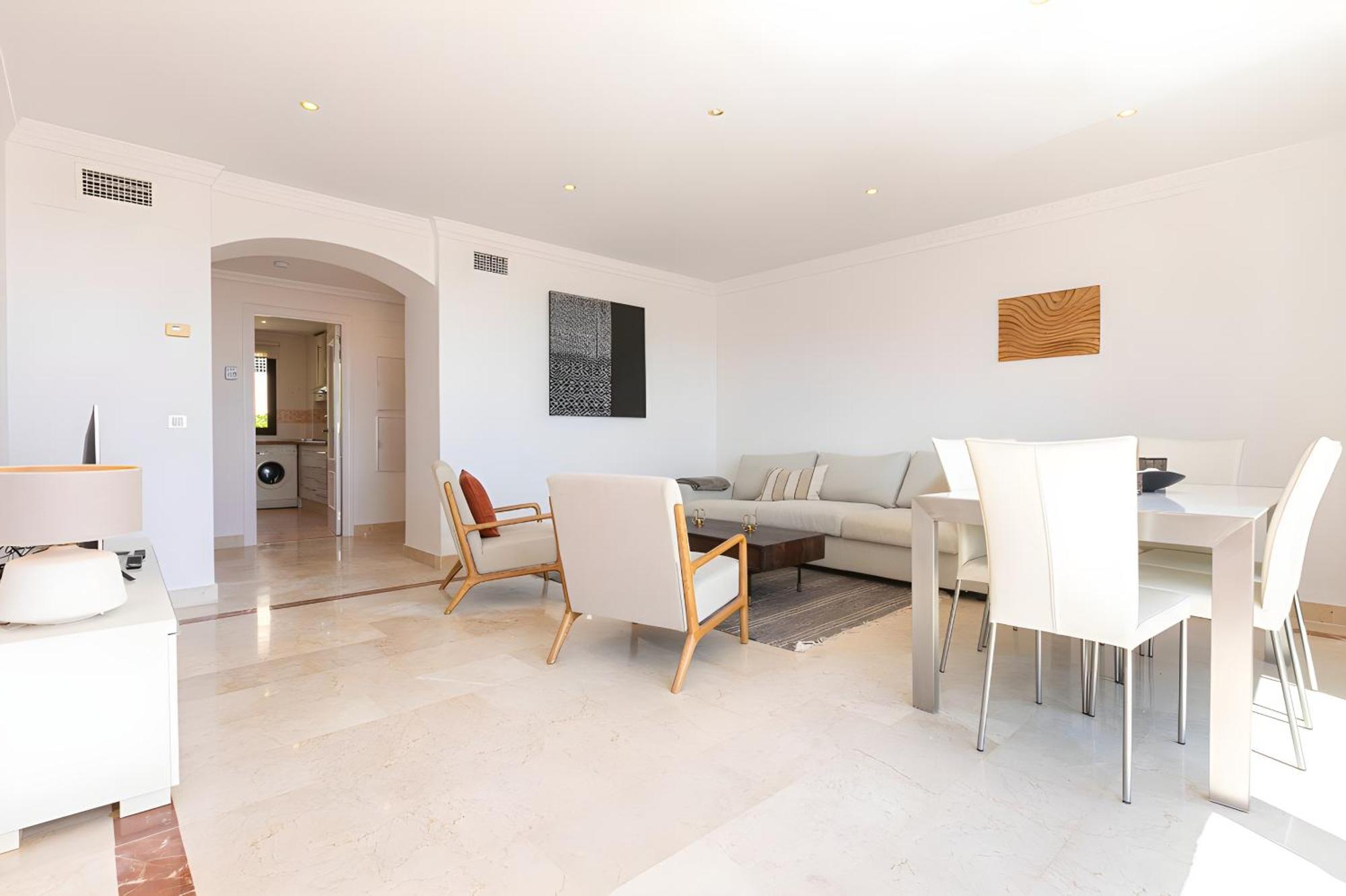 Exclusivo Atico Con Esplendidas Vistas Al Mar * Estepona