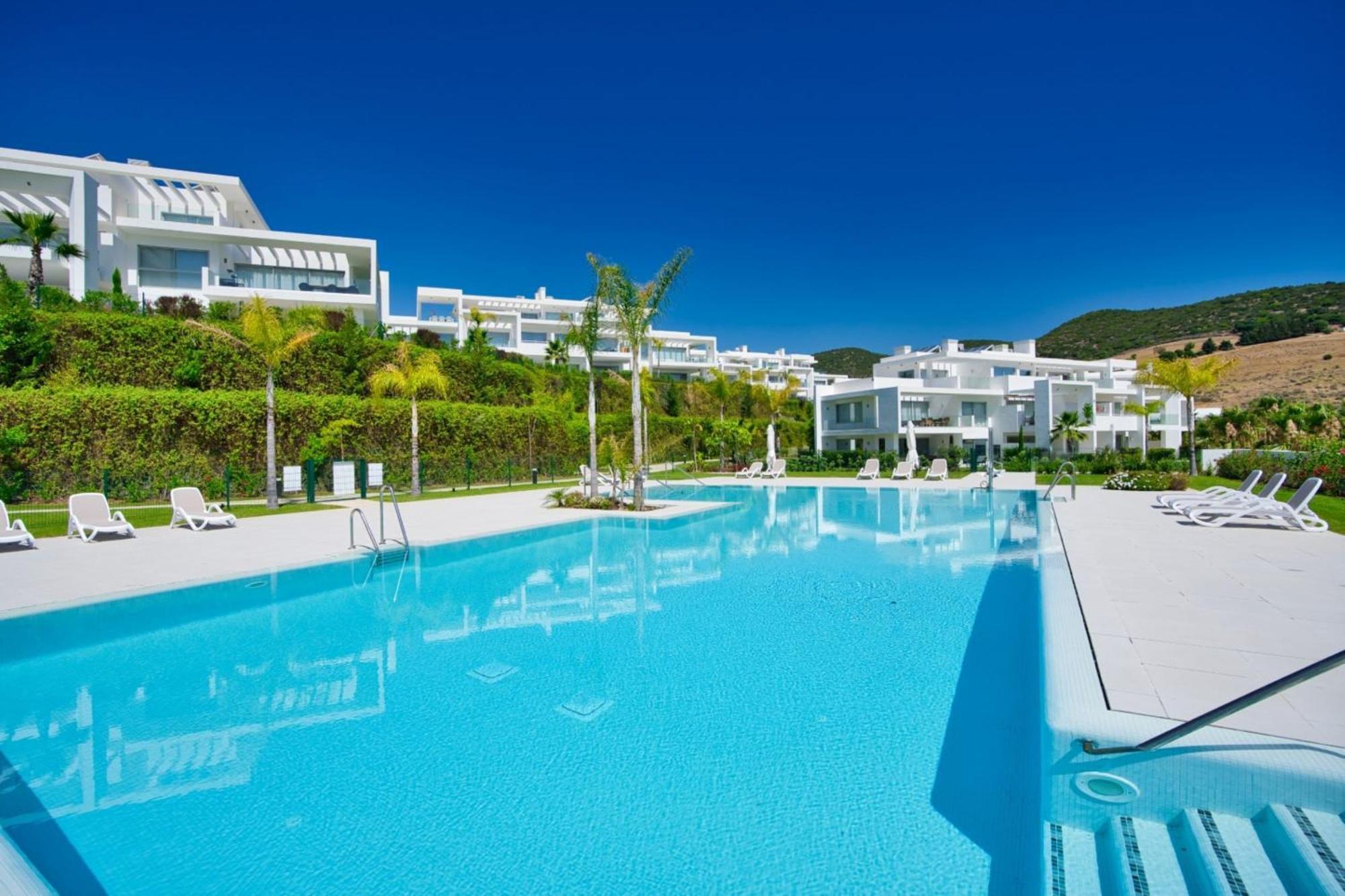 Al-1721 - Penthouse - Alcazaba Lagoon *
