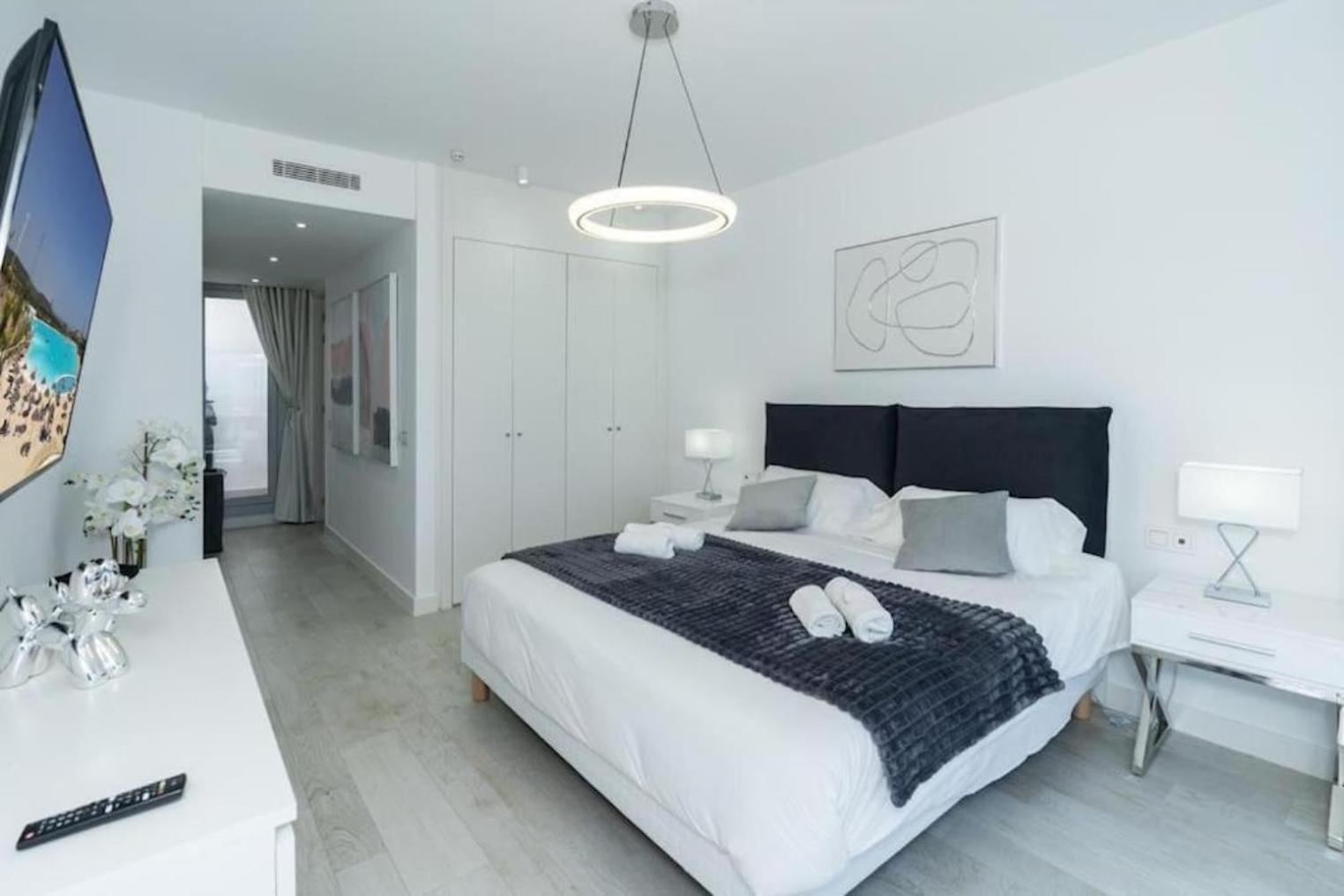 Al-1721 - Penthouse - Alcazaba Lagoon *