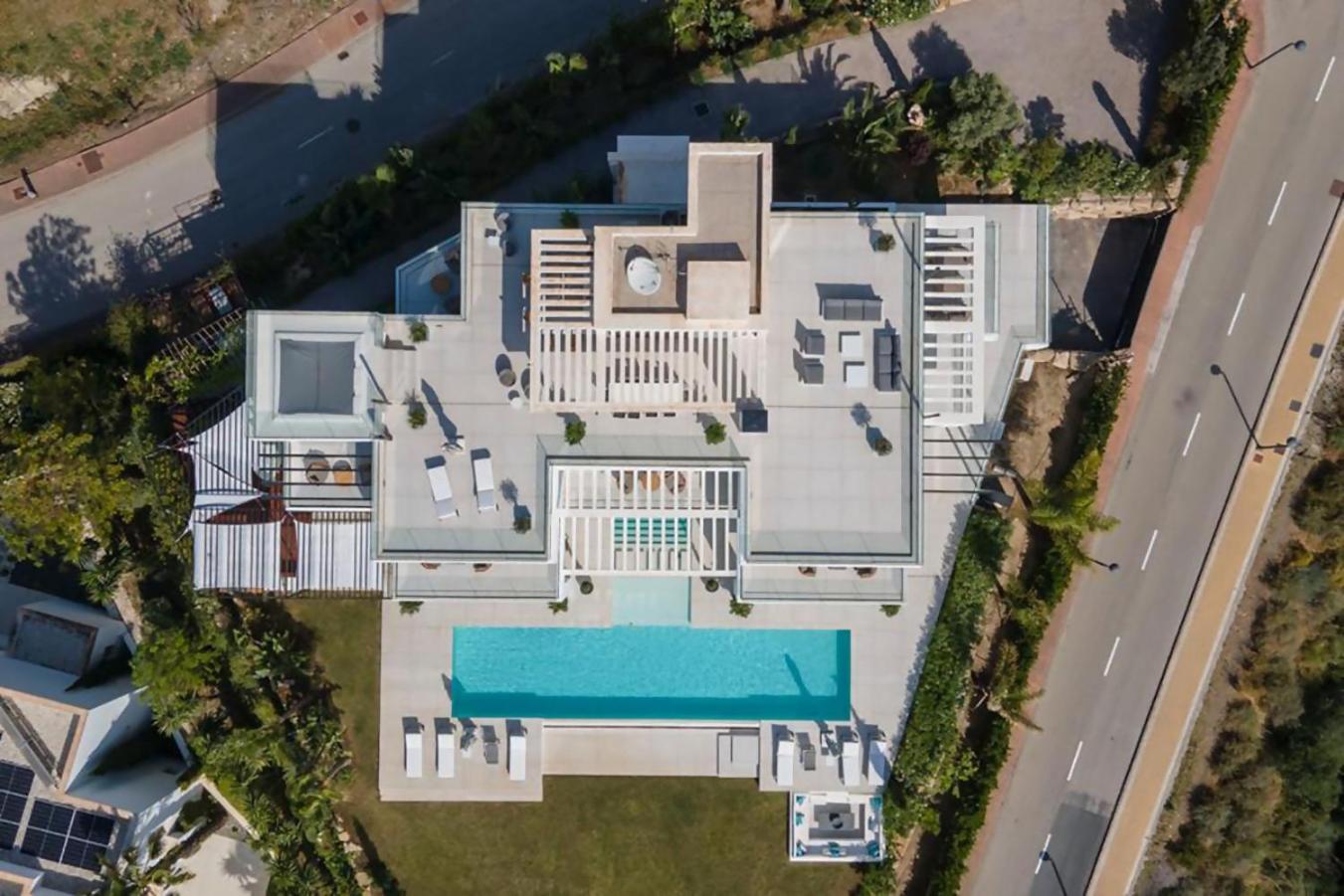 Super Lujo Y Privacidad En Un Entorno Idilico Villa