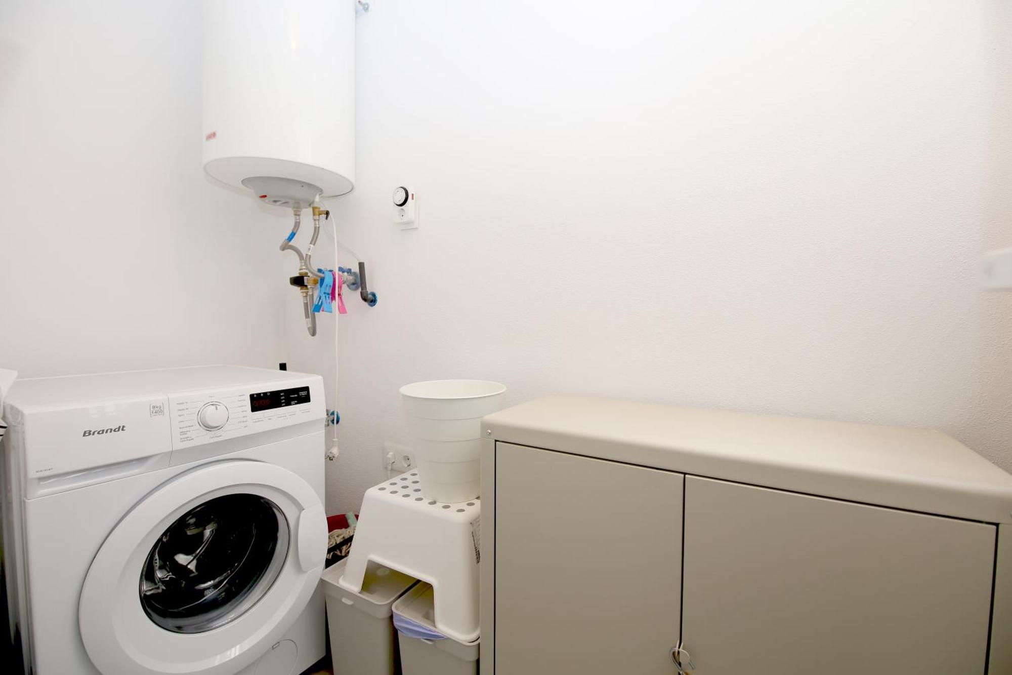 Town Tomy Apartment