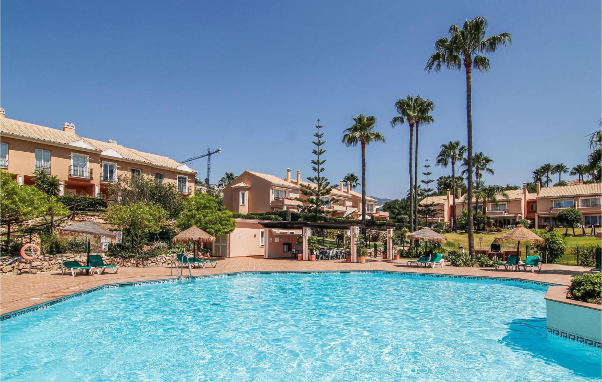 Holiday home 3 Bedroom Cozy In Malaga *