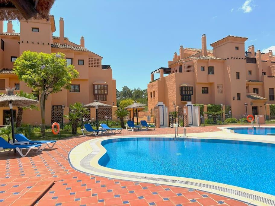 Evans Realty Ax Playa & Piscinas & Garaje Apartment *