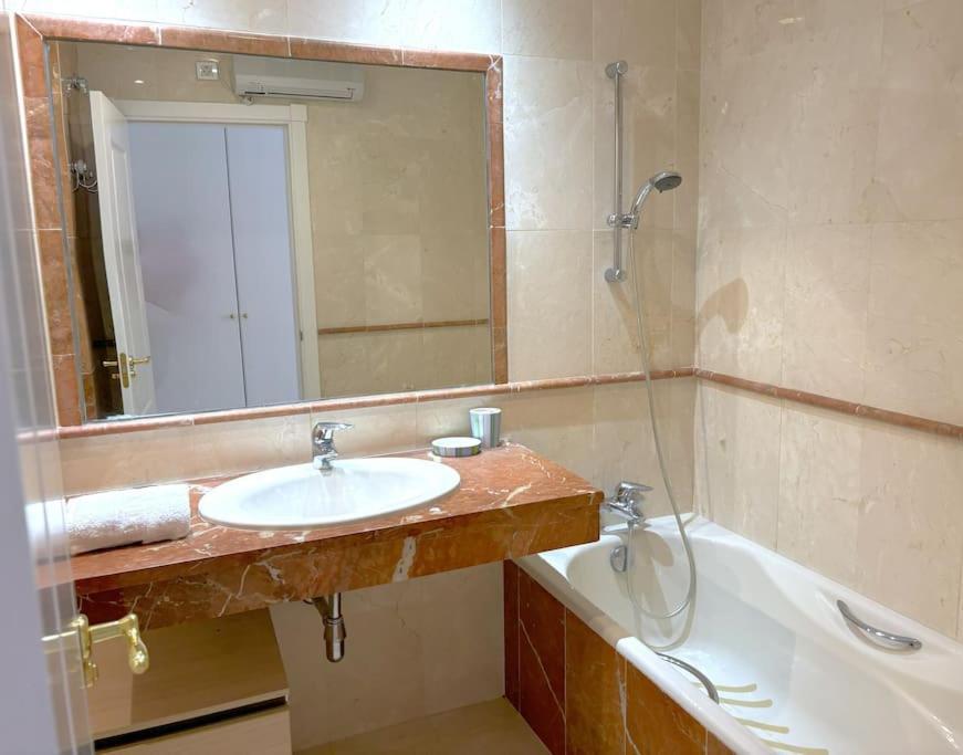 Apartment Evans Realty Ax Playa & Piscinas & Garaje Estepona