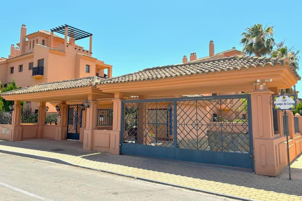 Evans Realty Ax Playa & Piscinas & Garaje * Estepona