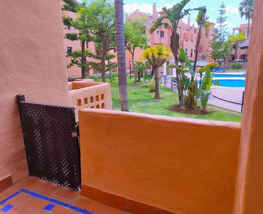 Evans Realty Ax Playa & Piscinas & Garaje Apartment Estepona