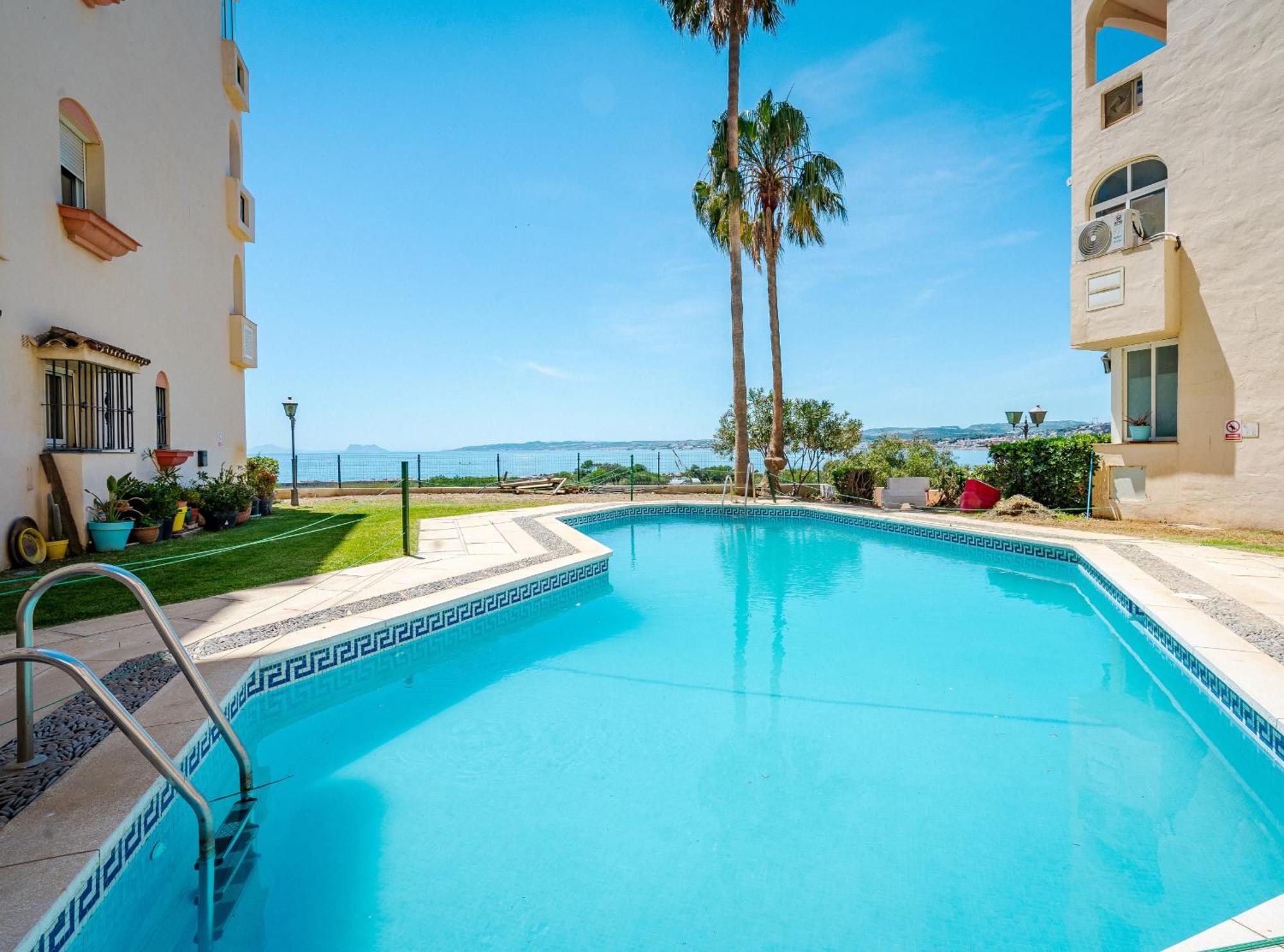 39 Front Row Panoramic Sea View Apartamento Estepona