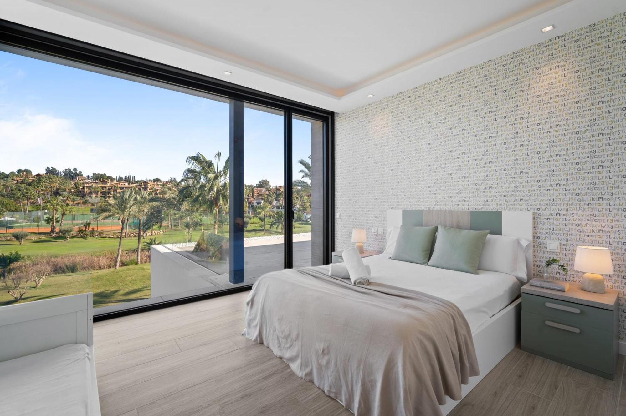 Villa Sandie Front Golf Cinema Sauna Jacuzzi Kids Playground Estepona