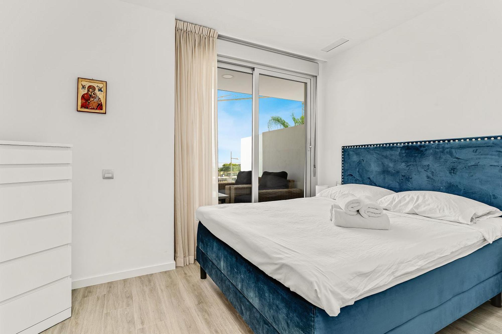 Modern 3 Bed In Cancelada Estepona