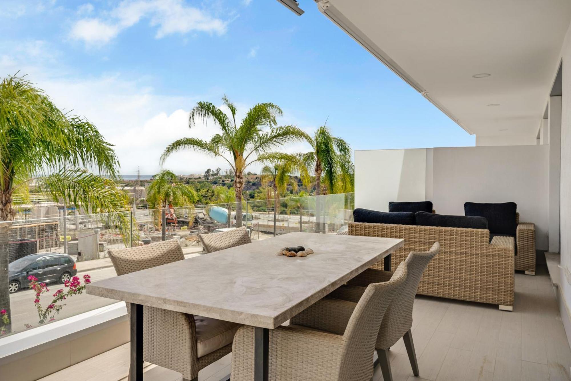 Apartment Modern 3 Bed In Cancelada *