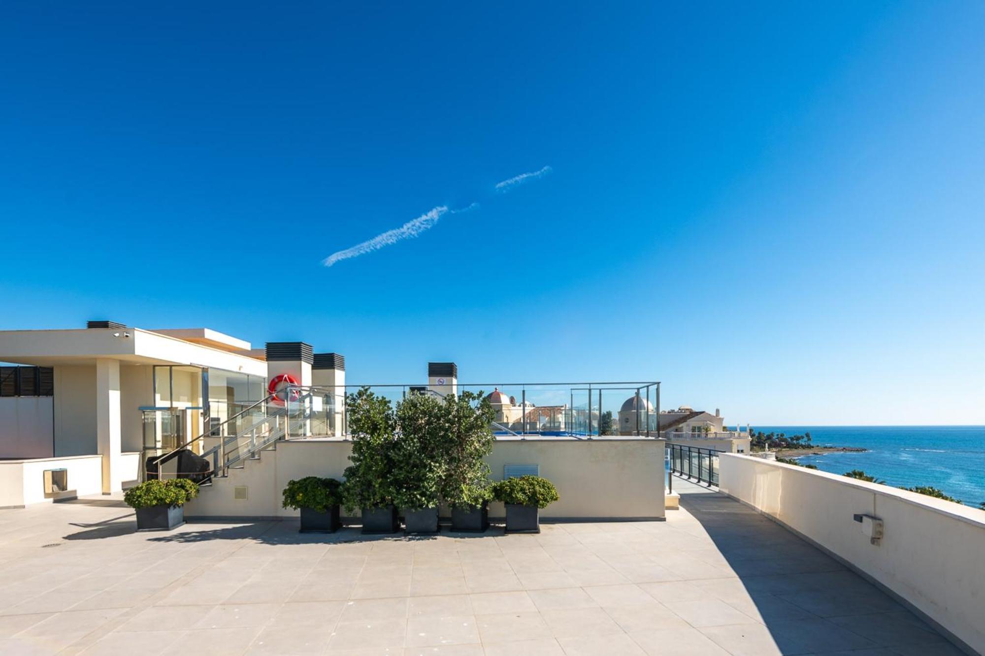Penthouse Sea View 3bed Cosmo Apartment
