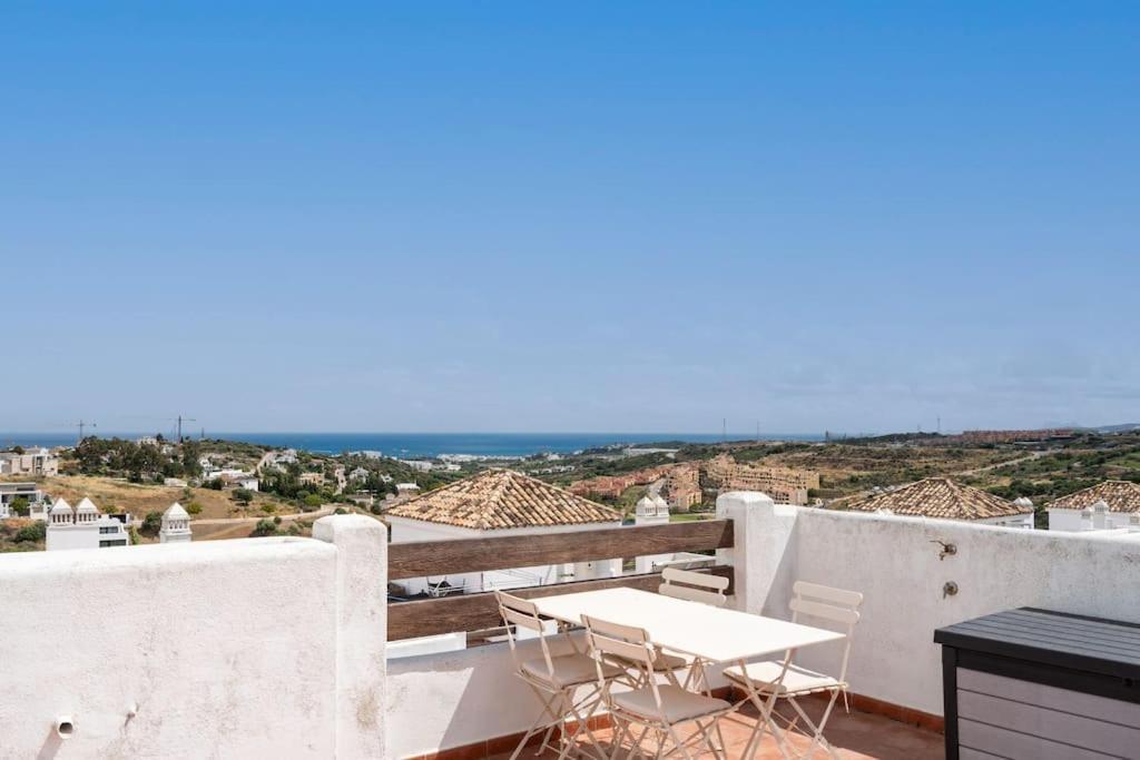 Duplex Penthouse With Sea Views * Estepona