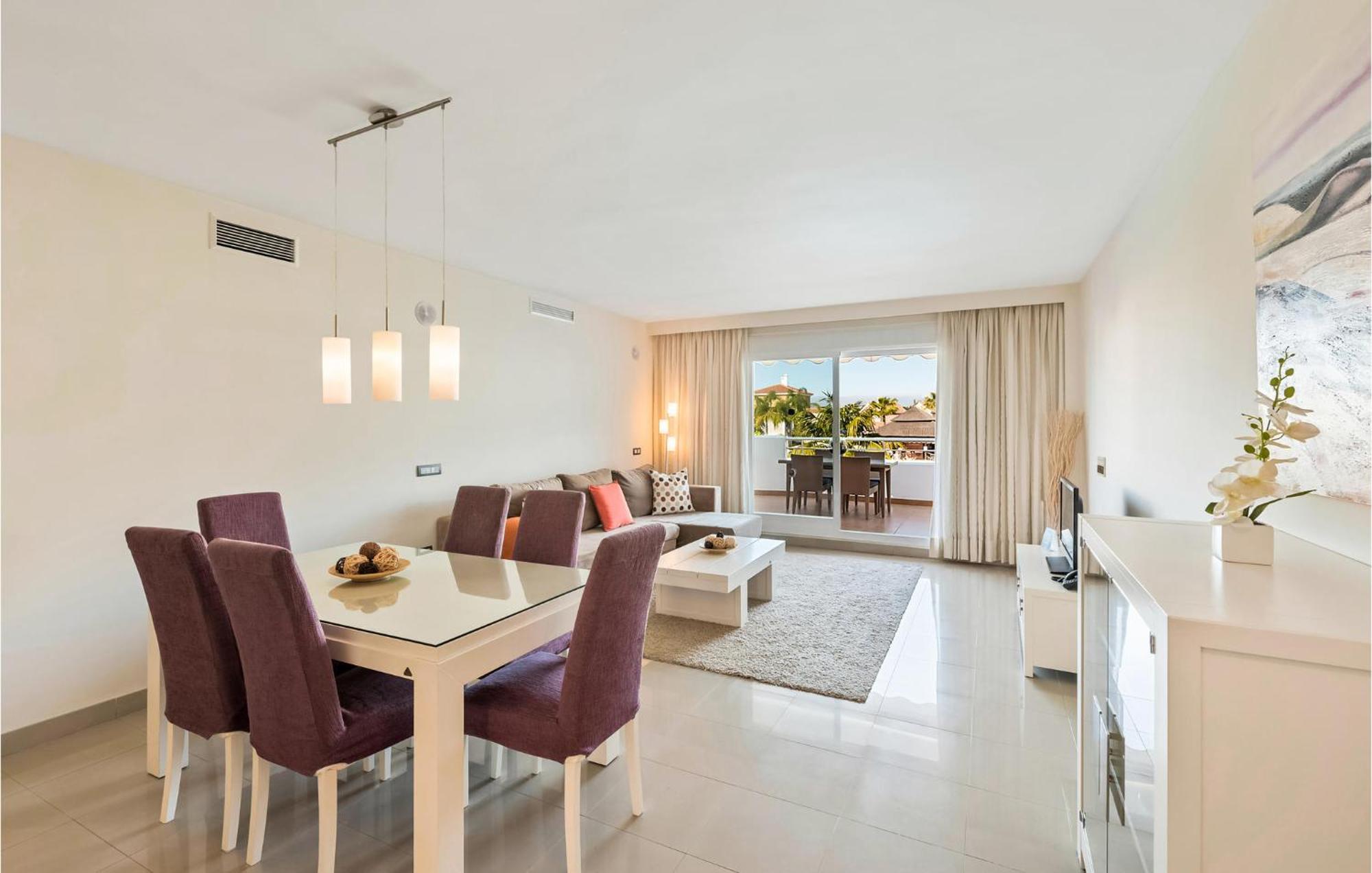 Apartment In With Kitchen Estepona