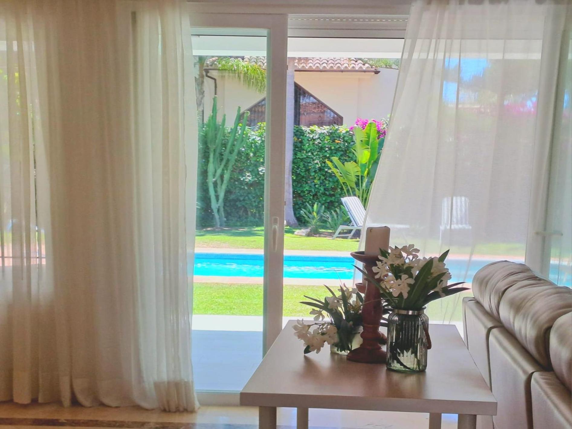 Noctua Pool And 013 * Estepona