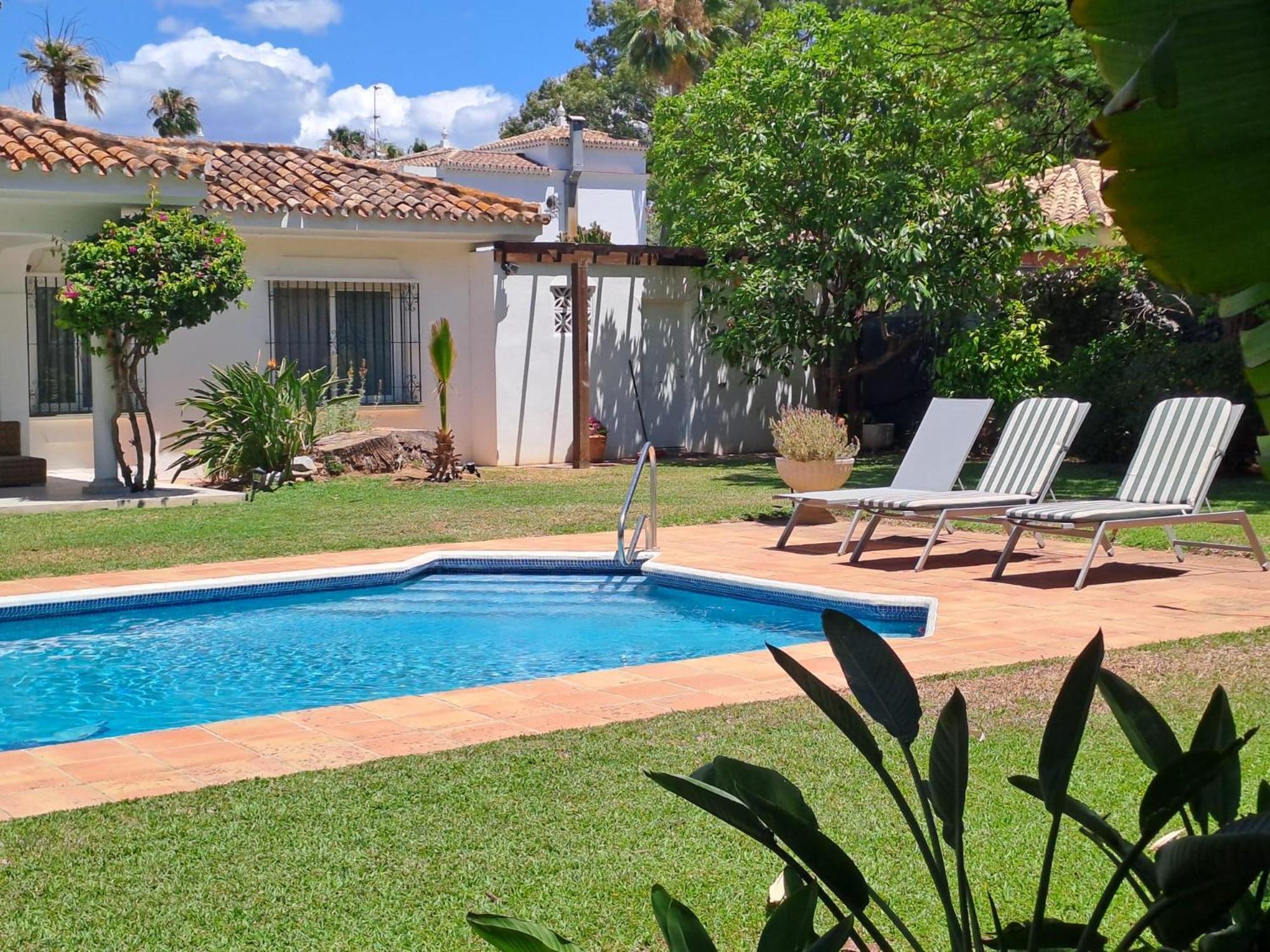 Noctua Pool And 013 *