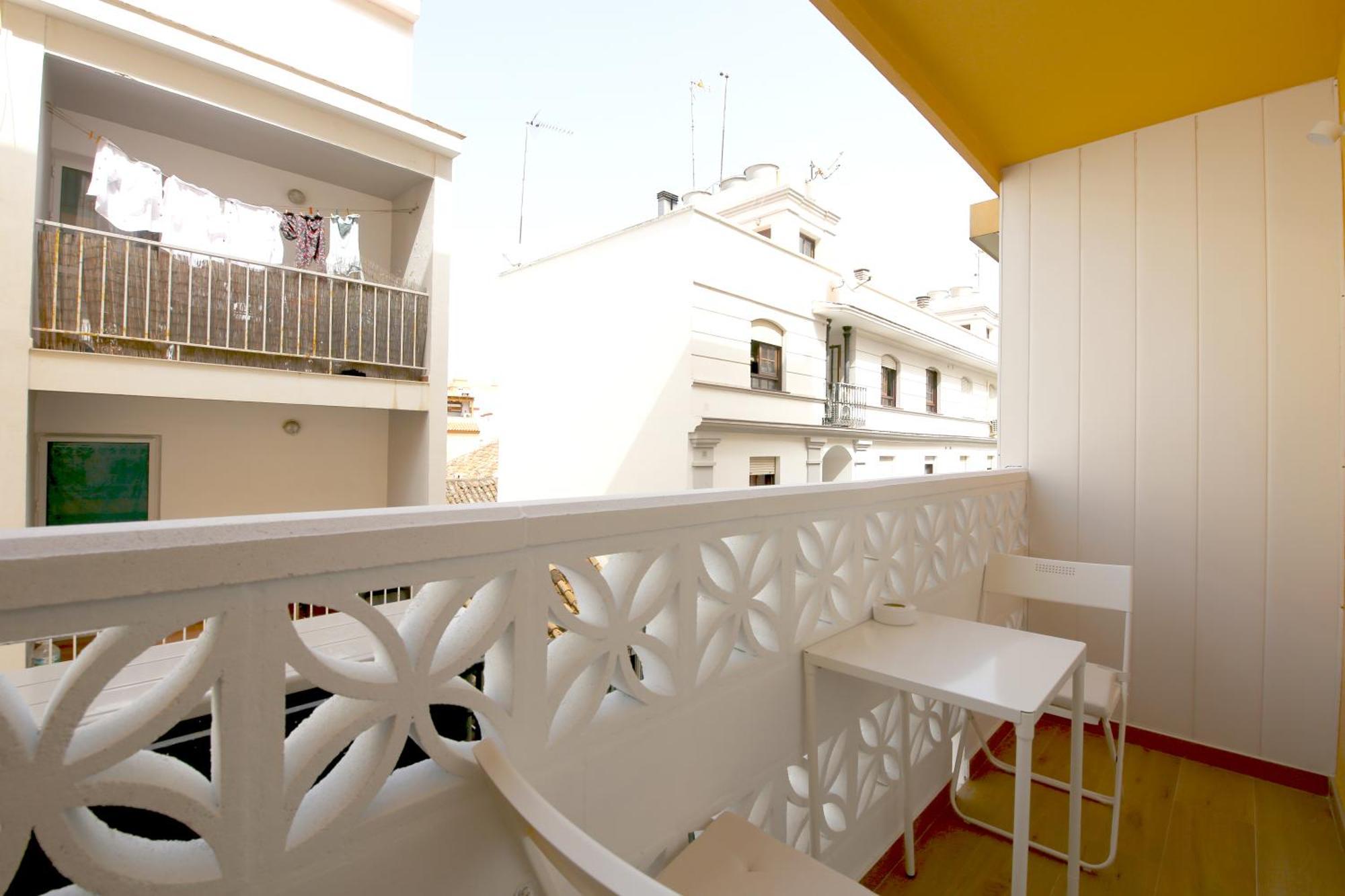 Centre Beachfront Rossi * Estepona