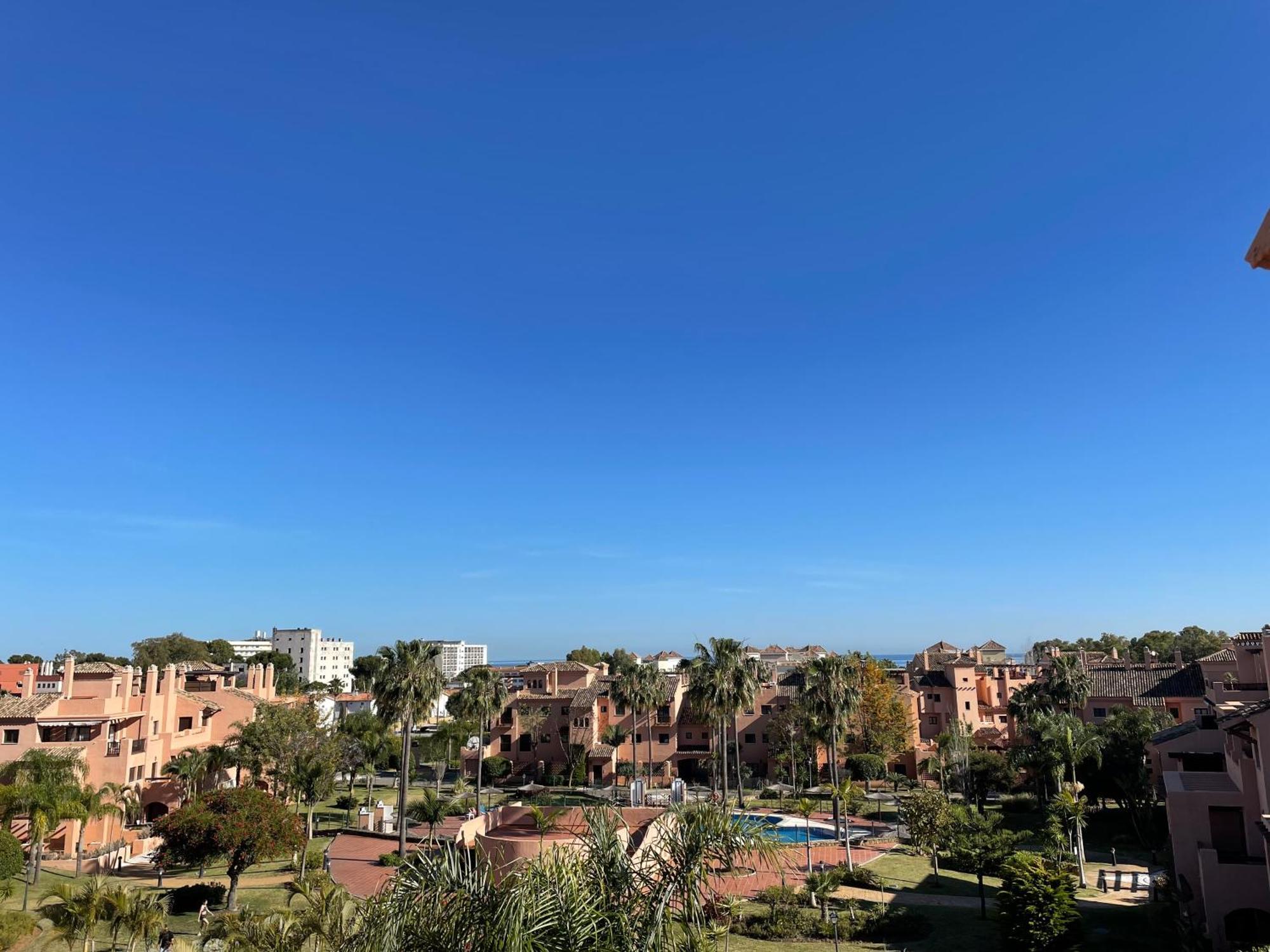 Hacienda Del Sol *