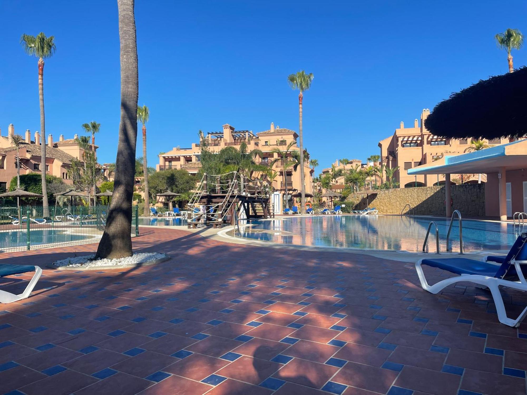 Hacienda Del Sol * Estepona