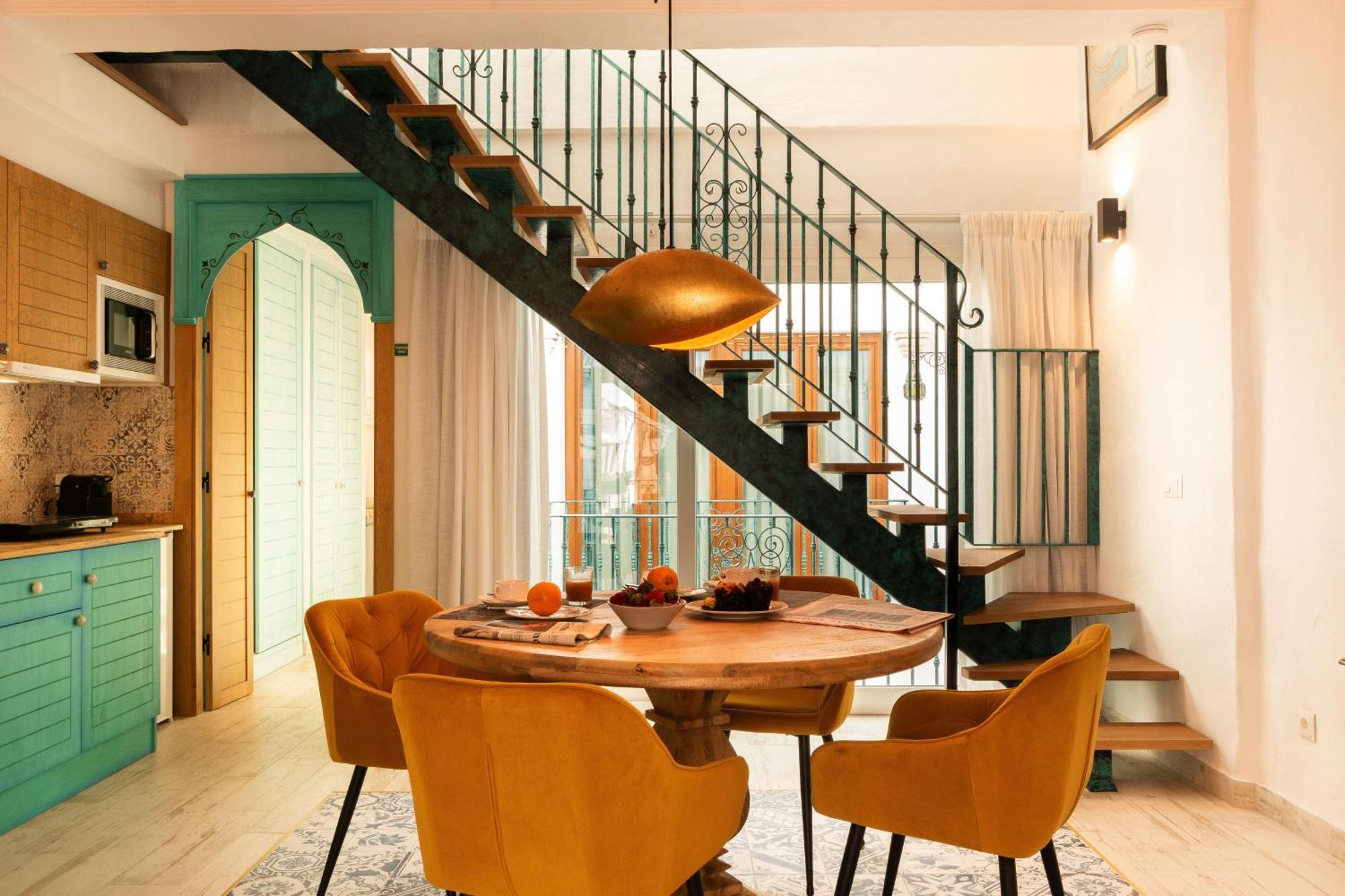 Casa Esmeralda - Luxury Boutique Old Town Apartment Estepona