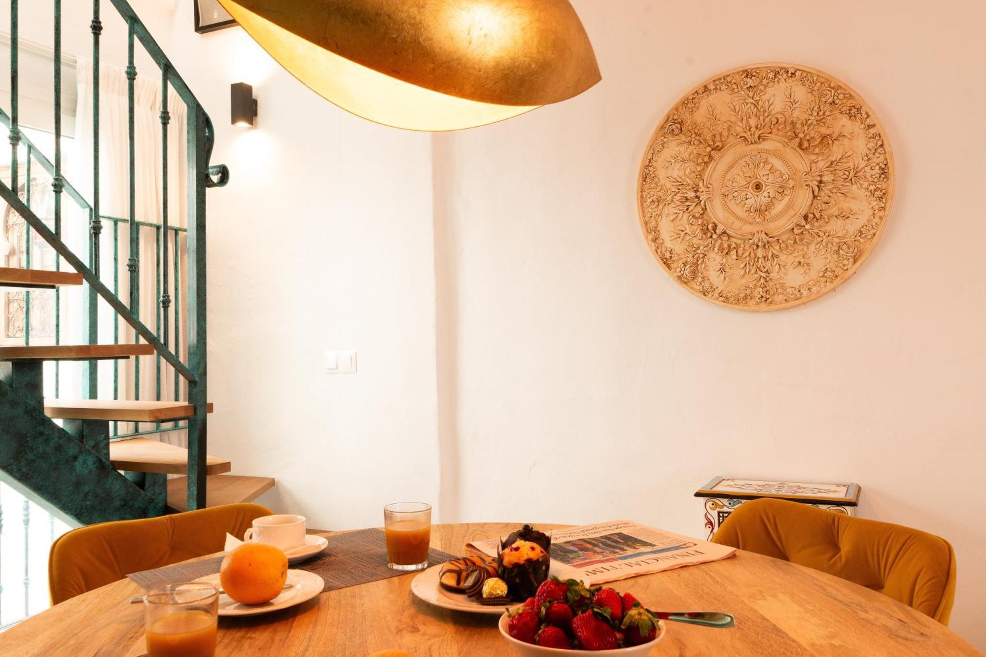 Casa Esmeralda - Luxury Boutique Old Town Apartment Estepona