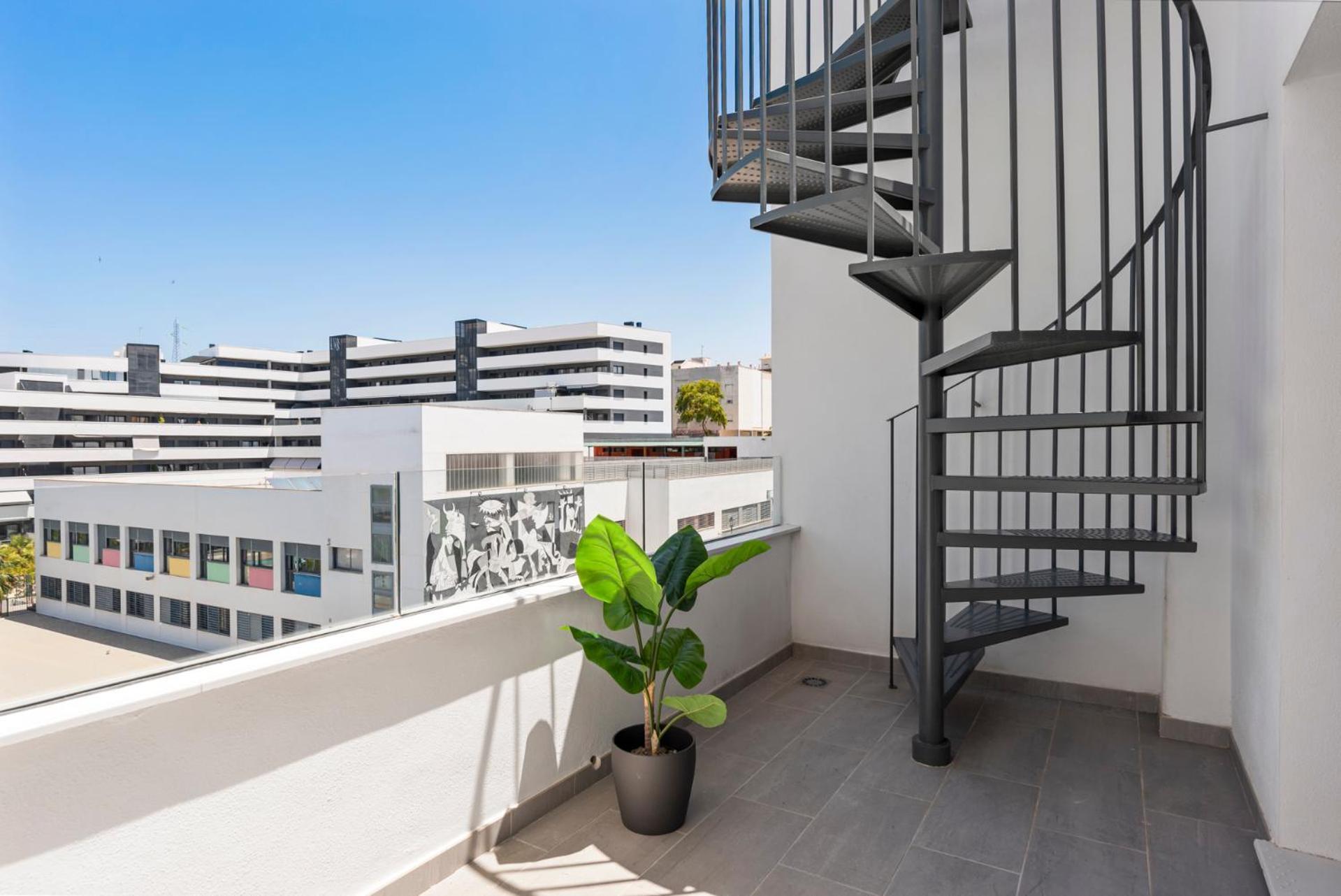 Luxury With Roof Terrace - *