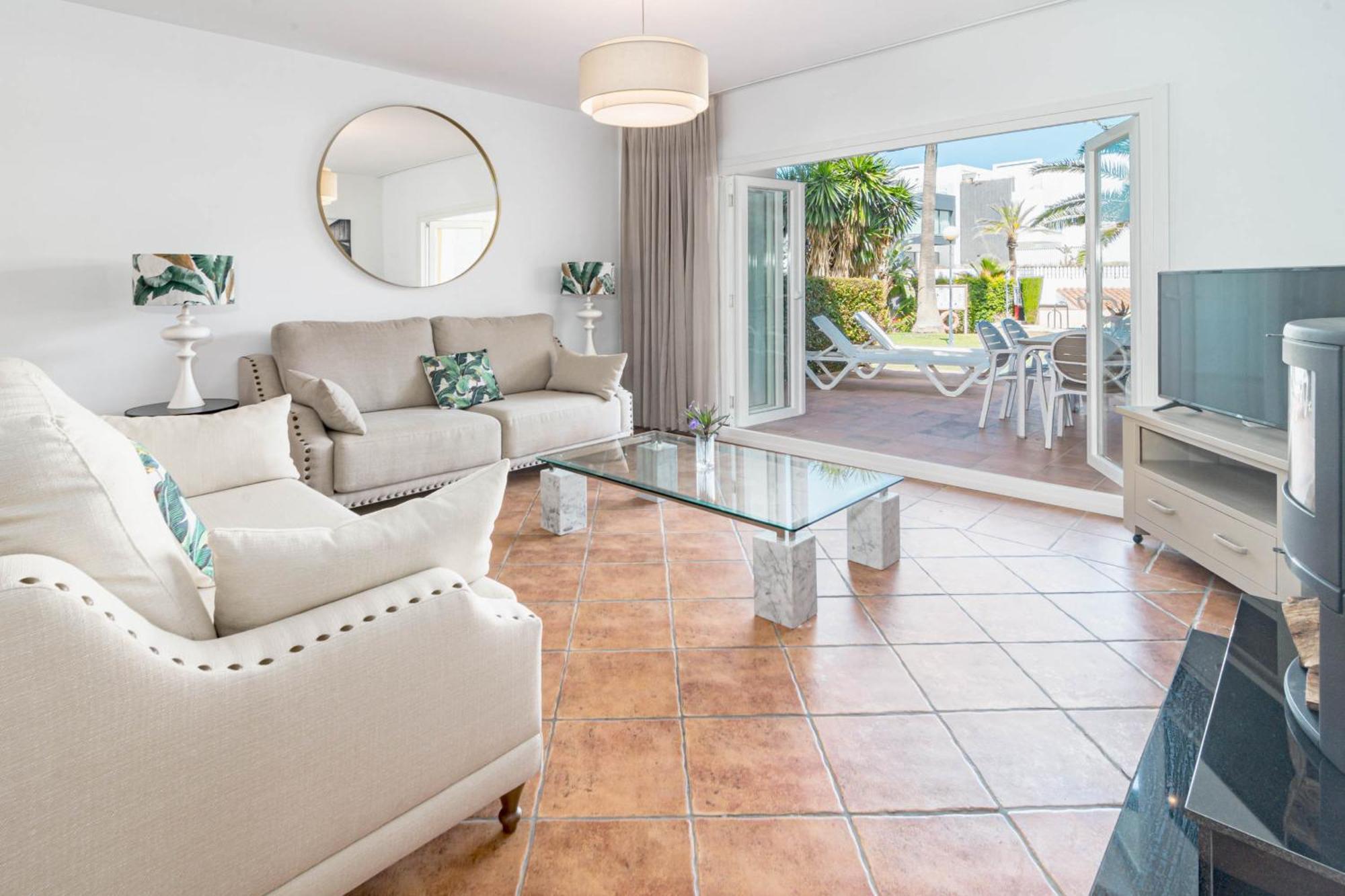 Pg9 - Andalucian 3-story Townhouse Near Holiday home Estepona