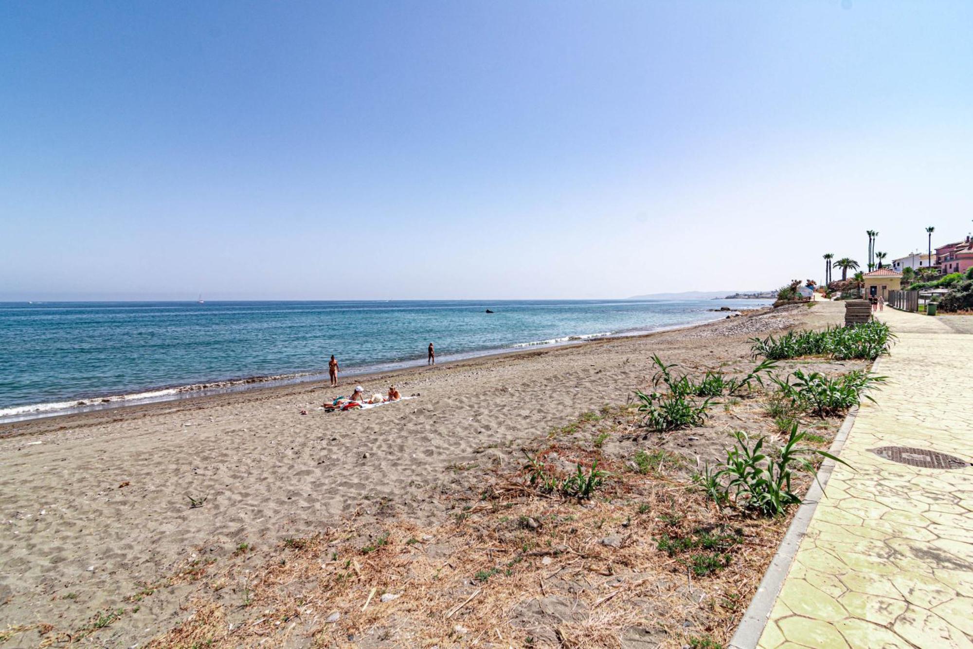Pg9 - Andalucian 3-story Townhouse Near Holiday home *