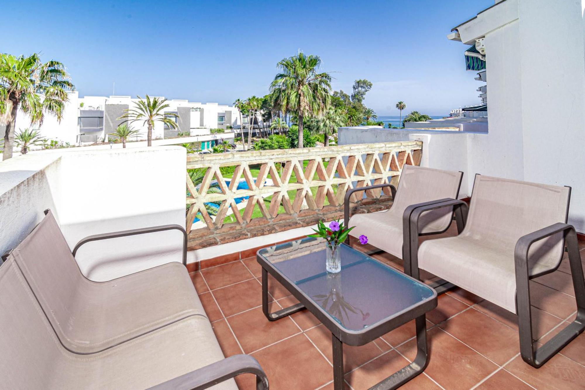 Pg9 - Andalucian 3-story Townhouse Near Сasa de vacaciones *