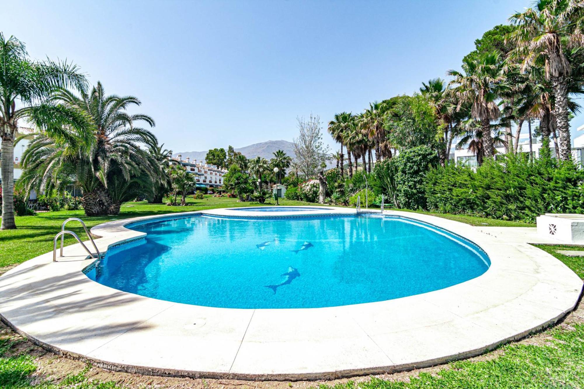 Pg9 - Andalucian 3-story Townhouse Near Holiday home