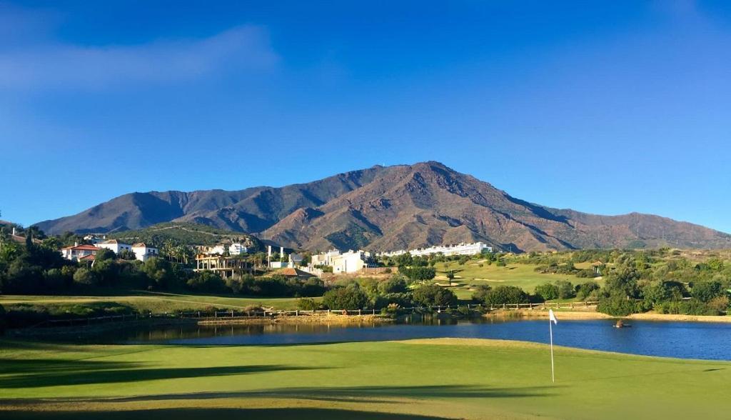 Valle Golf Capitolio * Estepona