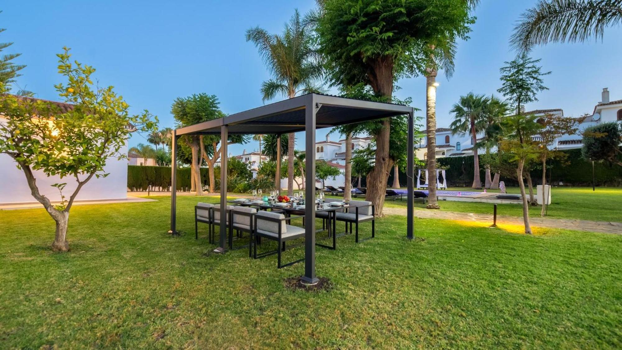 Holiday home Costalita Cozy Sea Front *