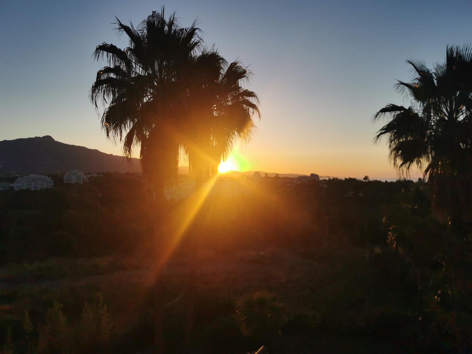 Atalaya: Luxury Marbella Retreat Near Golf And Estepona