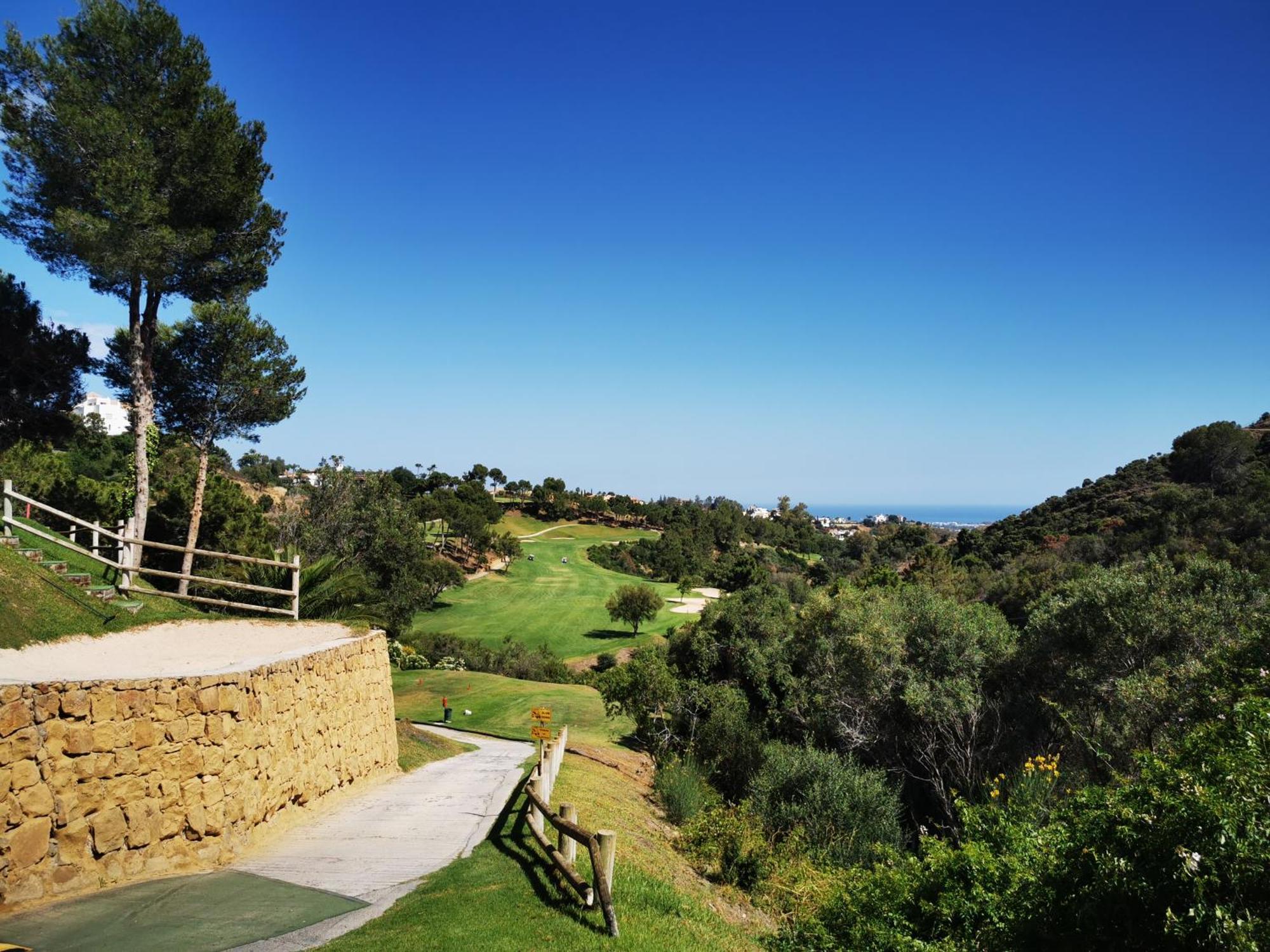 Atalaya: Luxury Marbella Retreat Near Golf And Villa