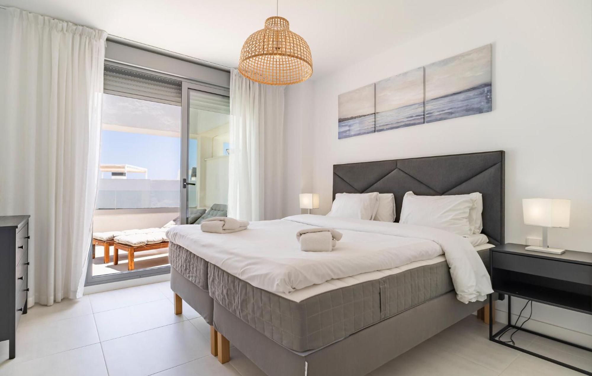 Stunning In With Wifi Apartment
