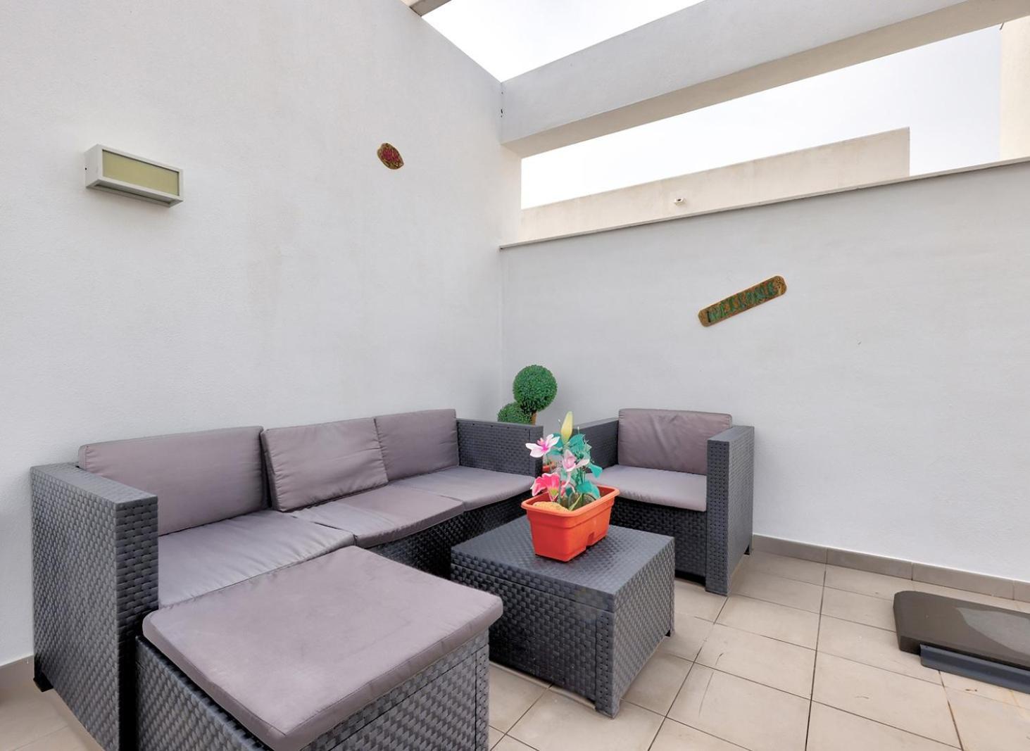 Apartment Terrace, Parking & Pool *