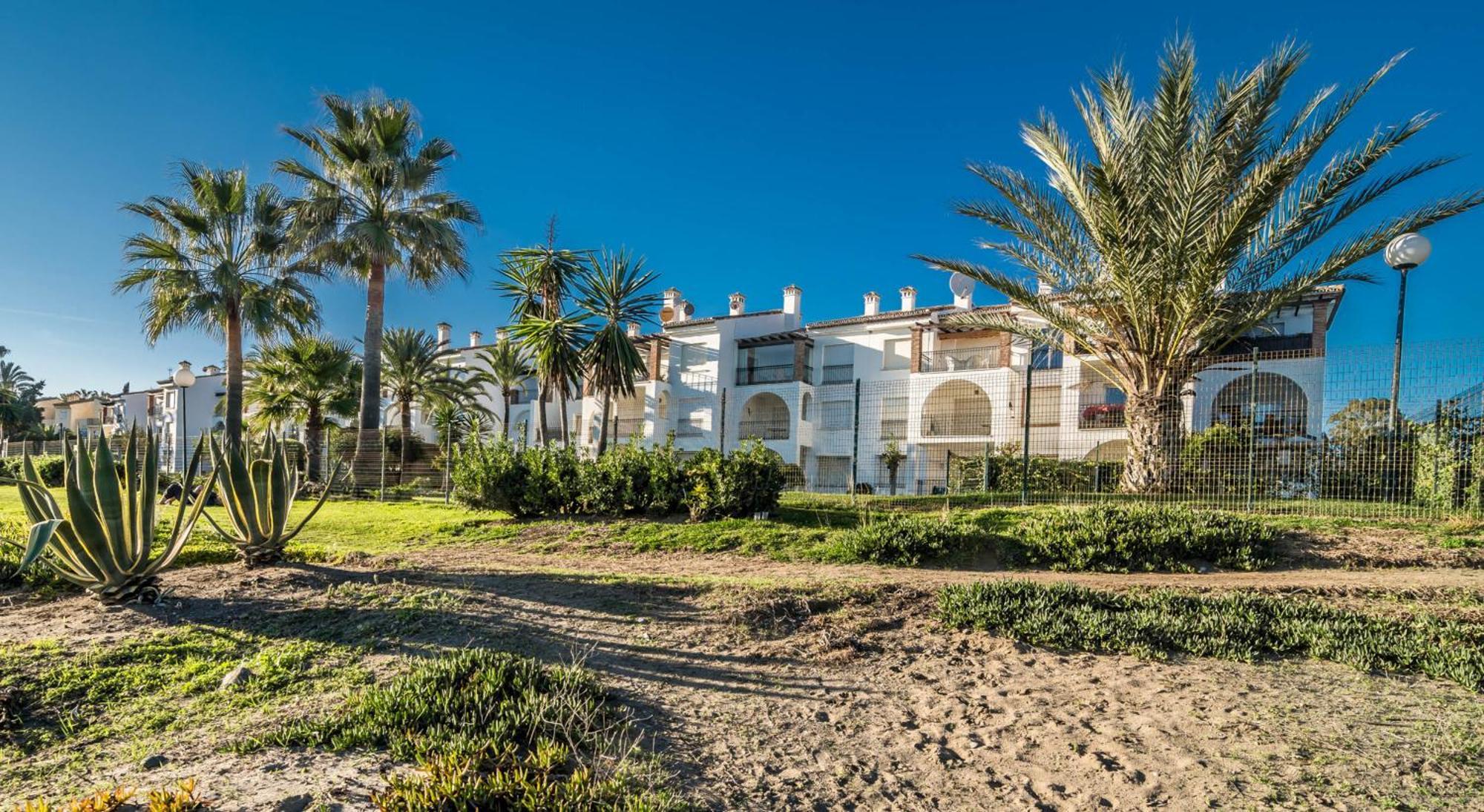 Hacienda Apartment
