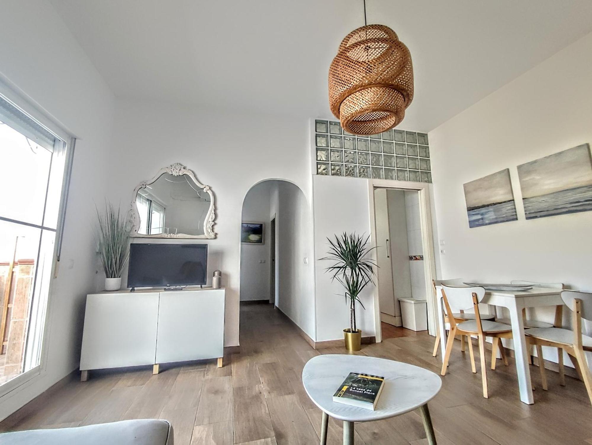 Palm Tree House Apartment *